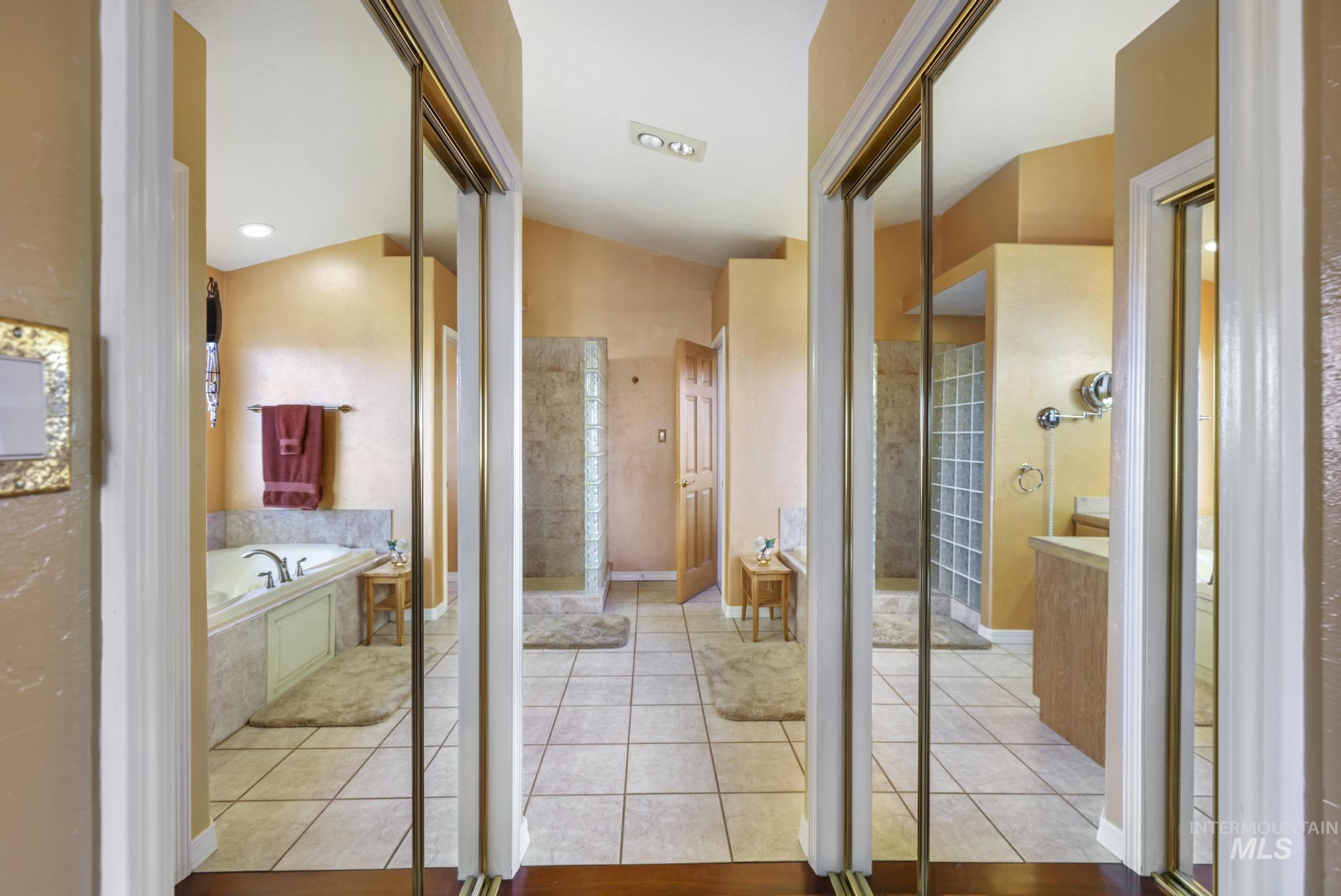 2224 E 4400 N, Filer, Idaho 83328, 4 Bedrooms, 3.5 Bathrooms, Residential For Sale, Price $1,400,000, 98967876