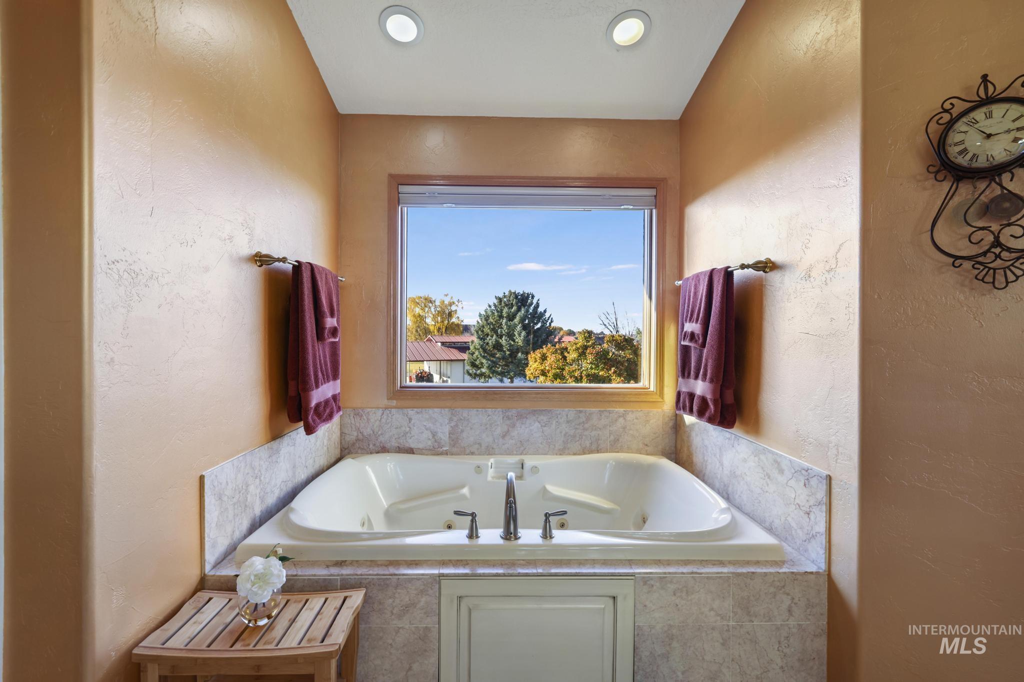 2224 E 4400 N, Filer, Idaho 83328, 4 Bedrooms, 3.5 Bathrooms, Residential For Sale, Price $1,400,000, 98967876
