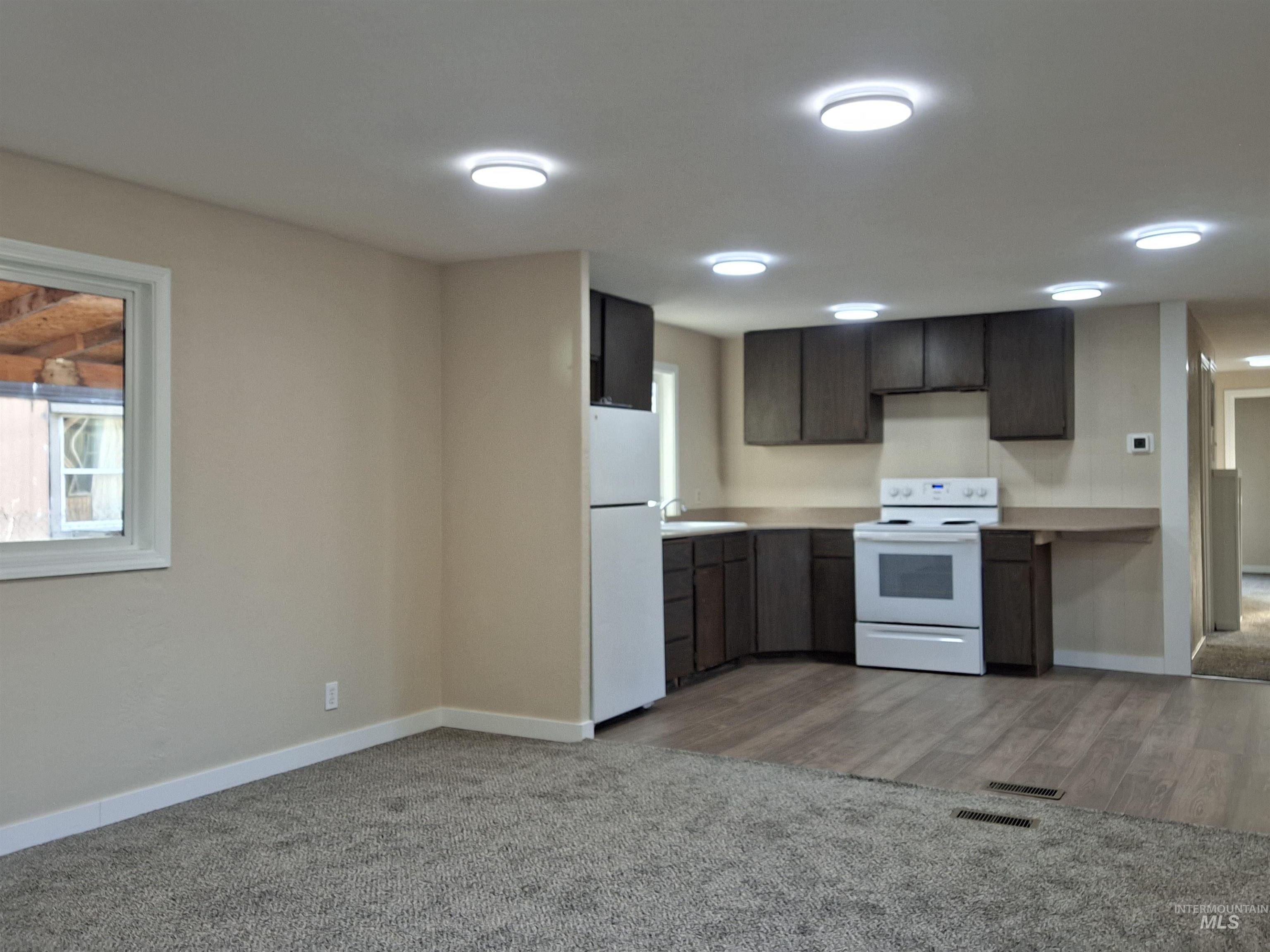 16581 N White Pine St, Nampa, Idaho 83651, 3 Bedrooms, 1 Bathroom, Residential For Sale, Price $74,900,MLS 98967881