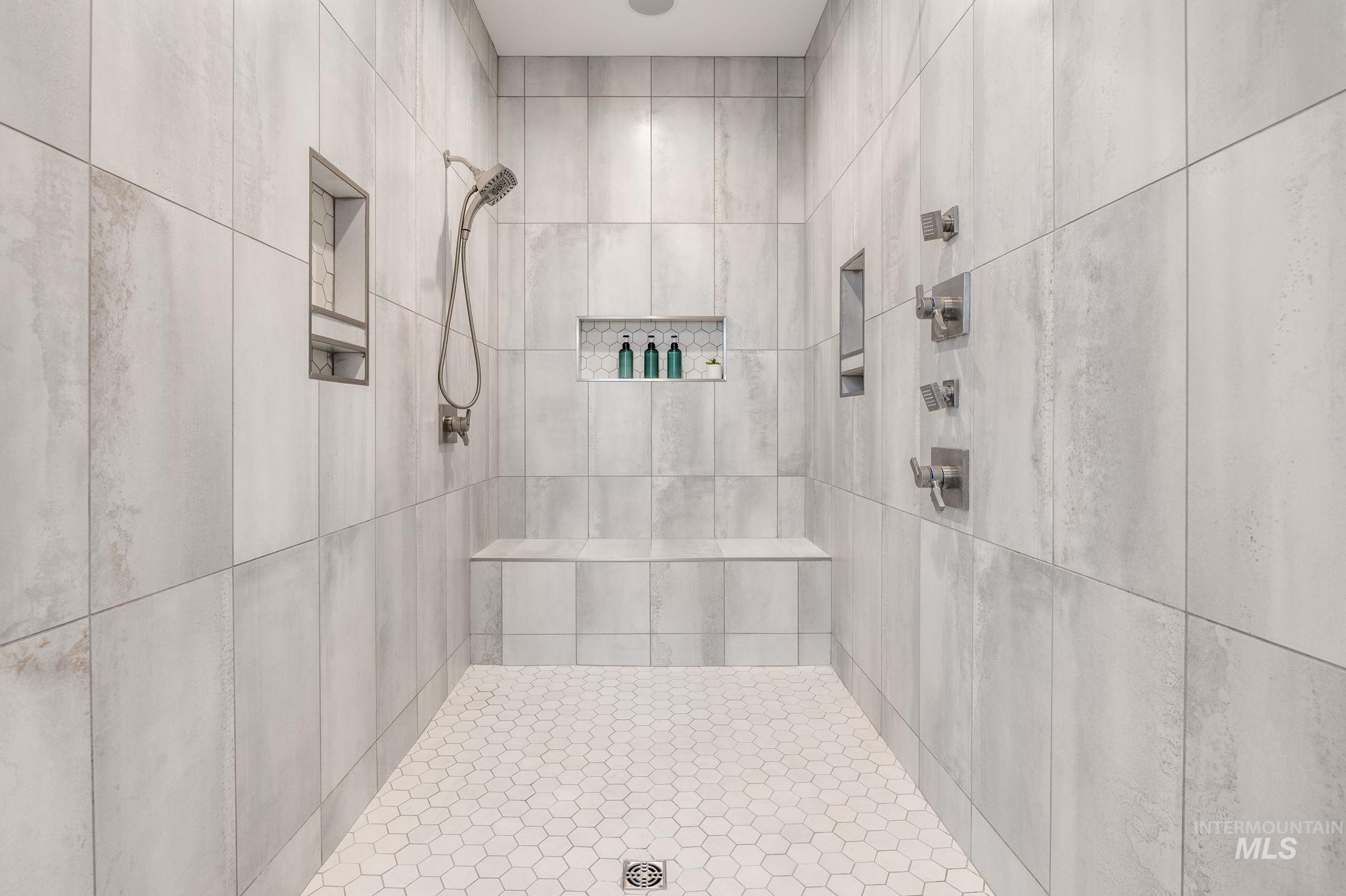 2349 Park Avenue, Lewiston, Idaho 83501, 4 Bedrooms, 2.5 Bathrooms, Residential For Sale, Price $1,380,000, 98967883