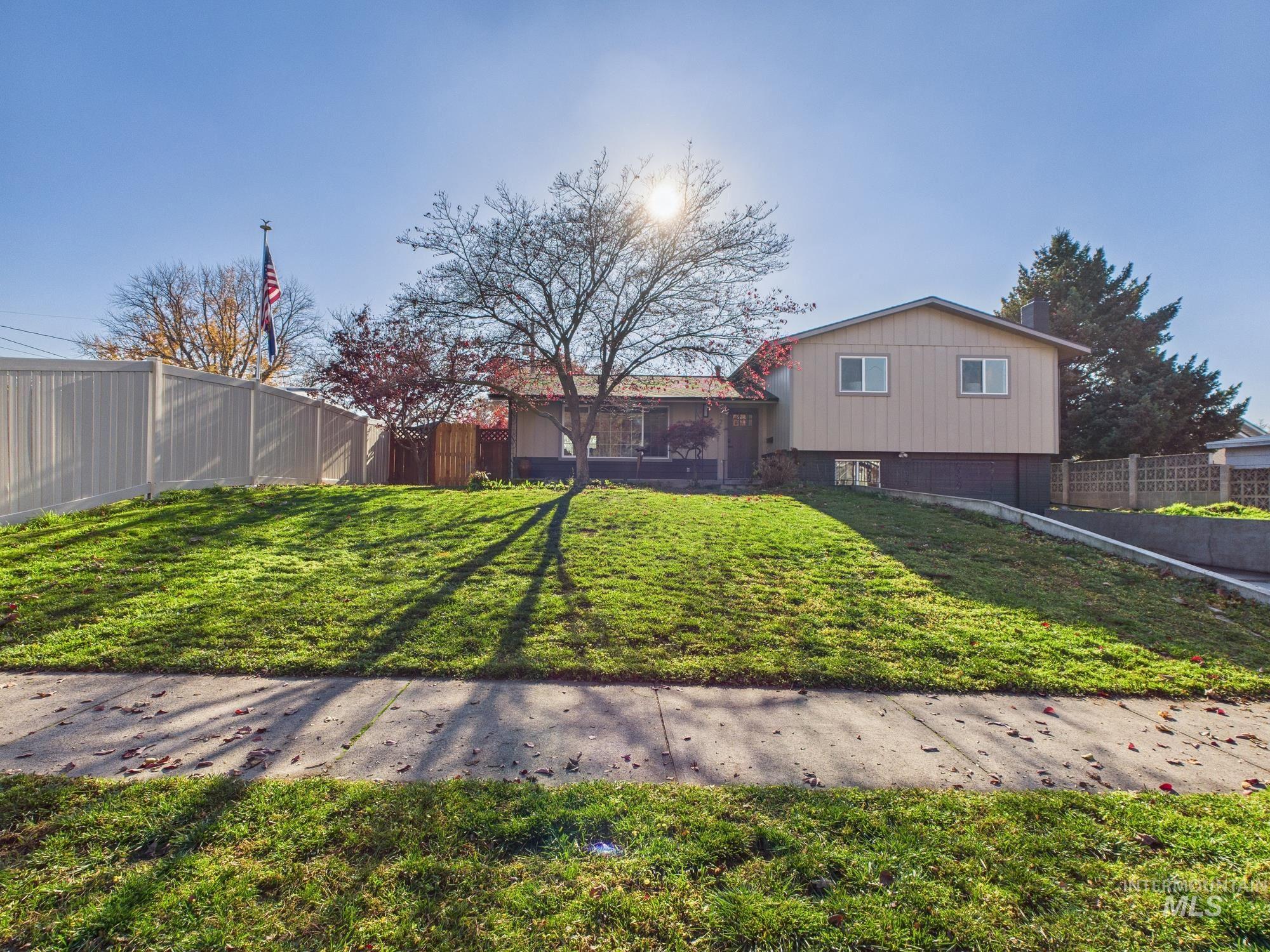 312 3rd Ave., Lewiston, Idaho 83501, 4 Bedrooms, 2 Bathrooms, Residential For Sale, Price $505,000,MLS 98967891