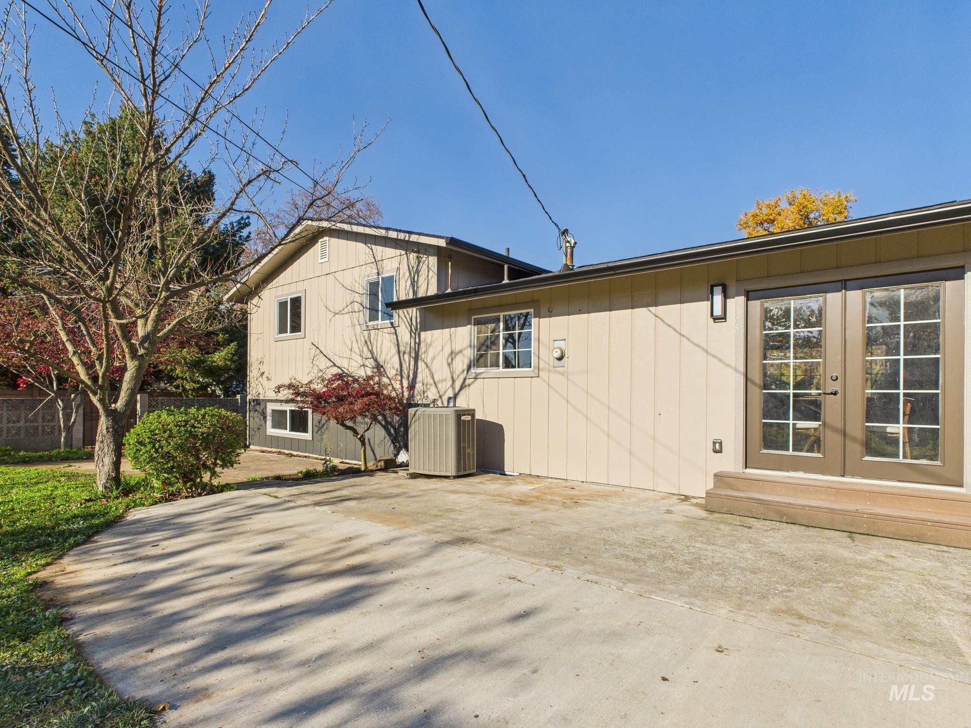 312 3rd Ave., Lewiston, Idaho 83501, 4 Bedrooms, 2 Bathrooms, Residential For Sale, Price $505,000,MLS 98967891