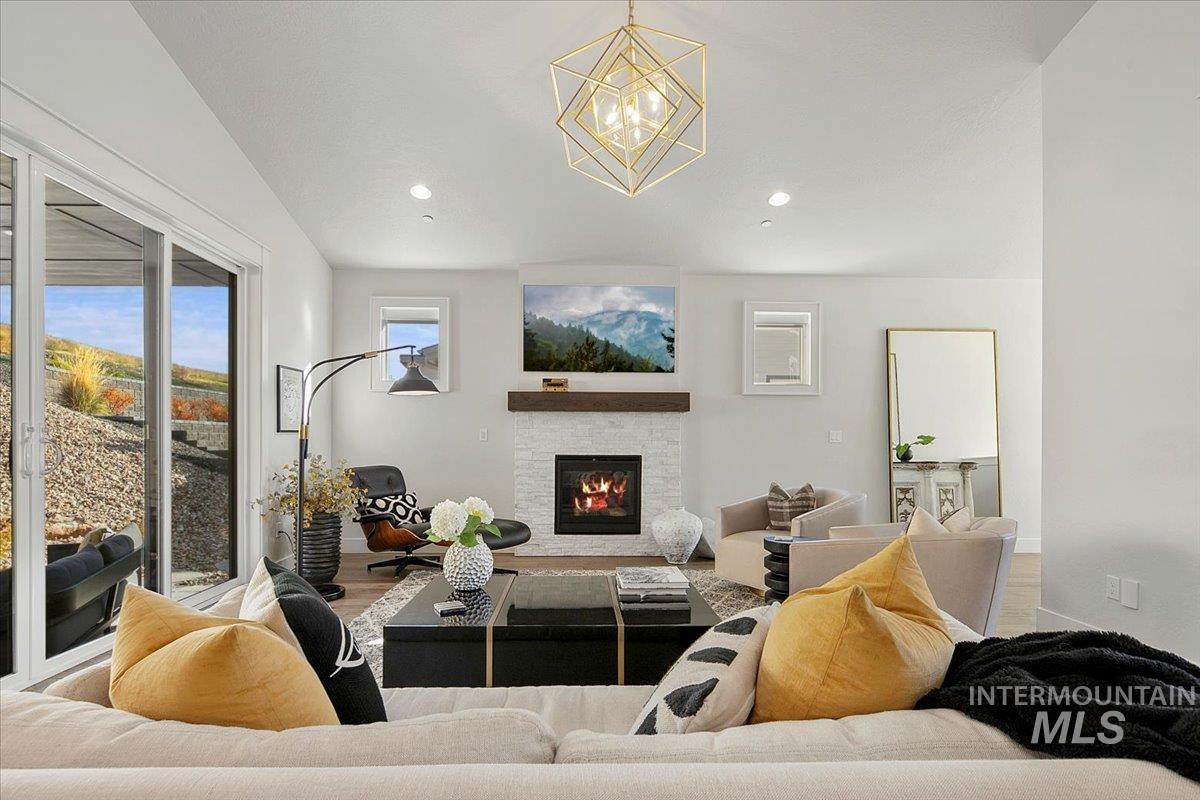 1544 S Trent Point Way, Boise, Idaho 83712, 3 Bedrooms, 2.5 Bathrooms, Residential For Sale, Price $1,399,000,MLS 98967894