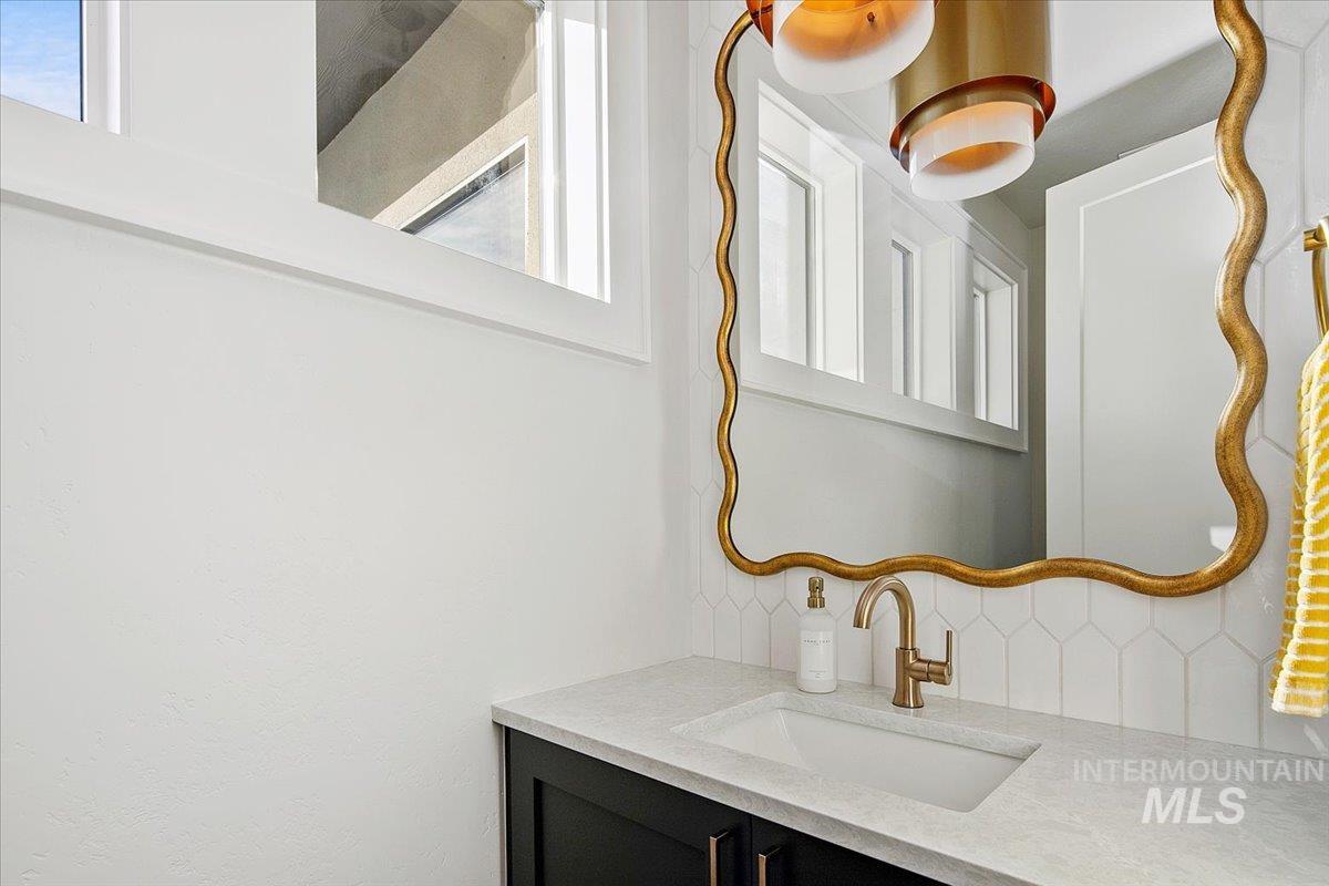 1544 S Trent Point Way, Boise, Idaho 83712, 3 Bedrooms, 2.5 Bathrooms, Residential For Sale, Price $1,399,000,MLS 98967894