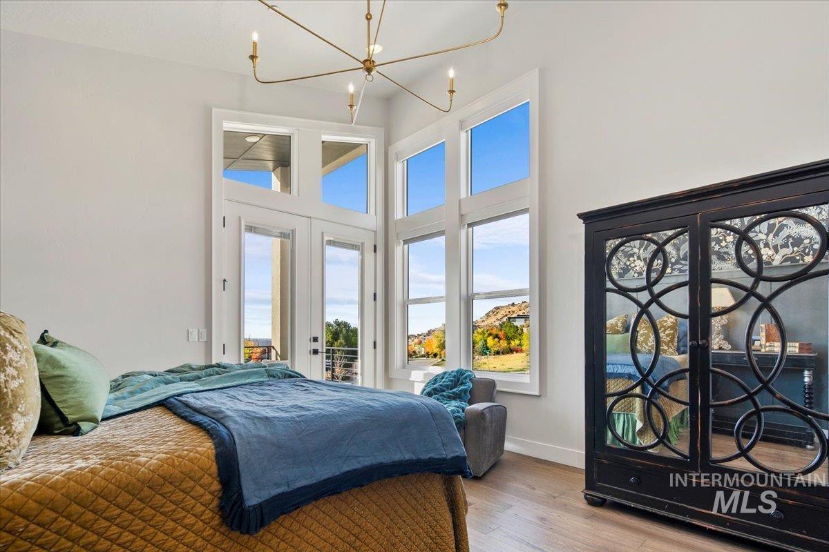 1544 S Trent Point Way, Boise, Idaho 83712, 3 Bedrooms, 2.5 Bathrooms, Residential For Sale, Price $1,399,000,MLS 98967894