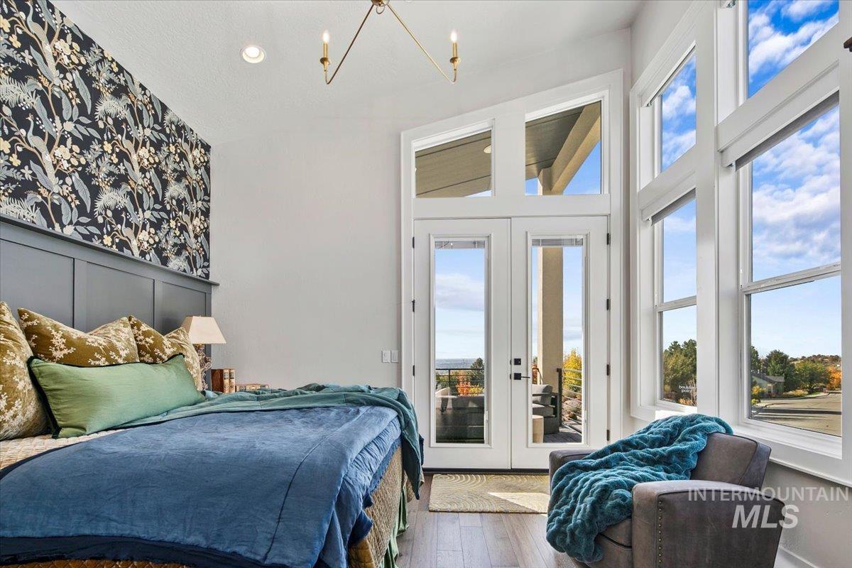 1544 S Trent Point Way, Boise, Idaho 83712, 3 Bedrooms, 2.5 Bathrooms, Residential For Sale, Price $1,399,000,MLS 98967894