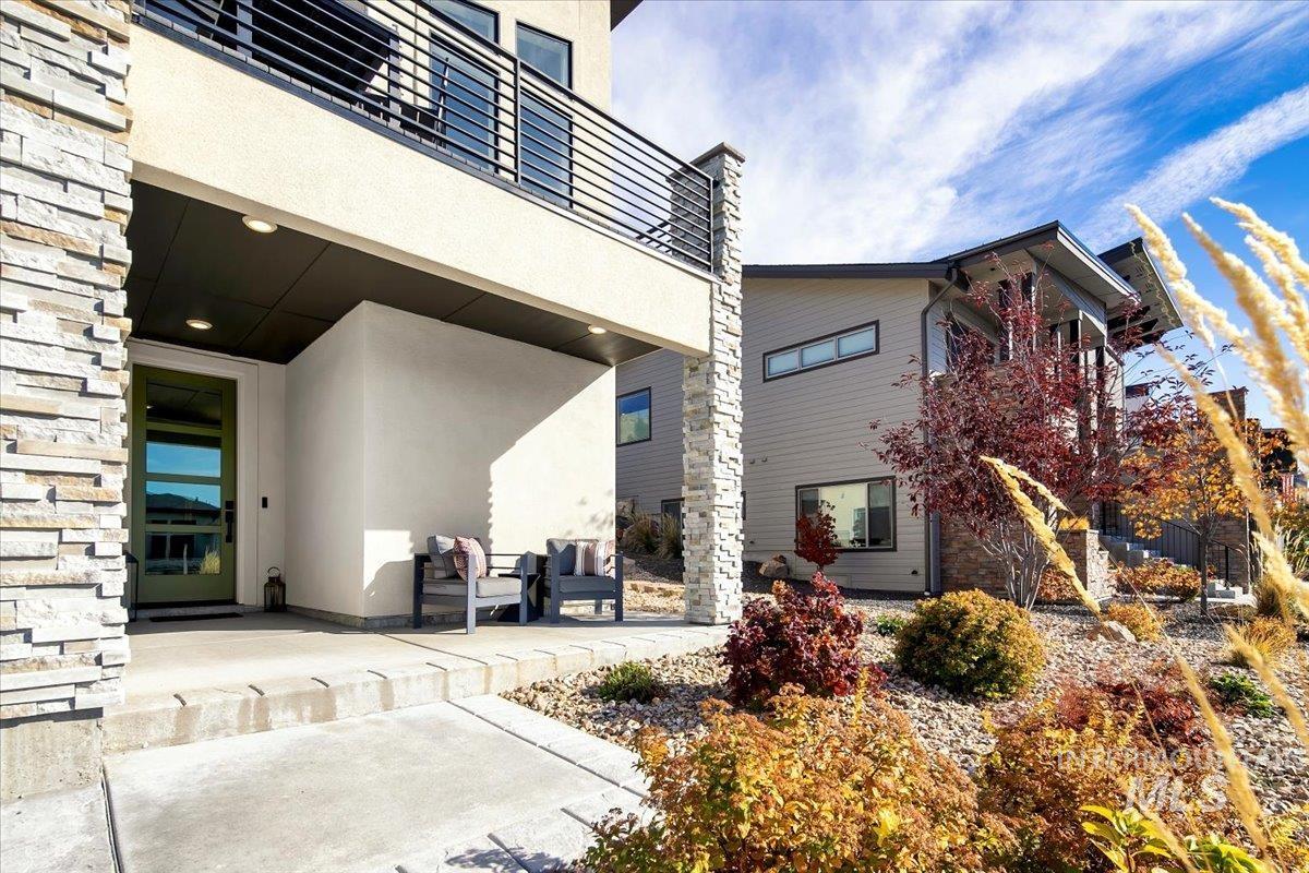 1544 S Trent Point Way, Boise, Idaho 83712, 3 Bedrooms, 2.5 Bathrooms, Residential For Sale, Price $1,399,000,MLS 98967894