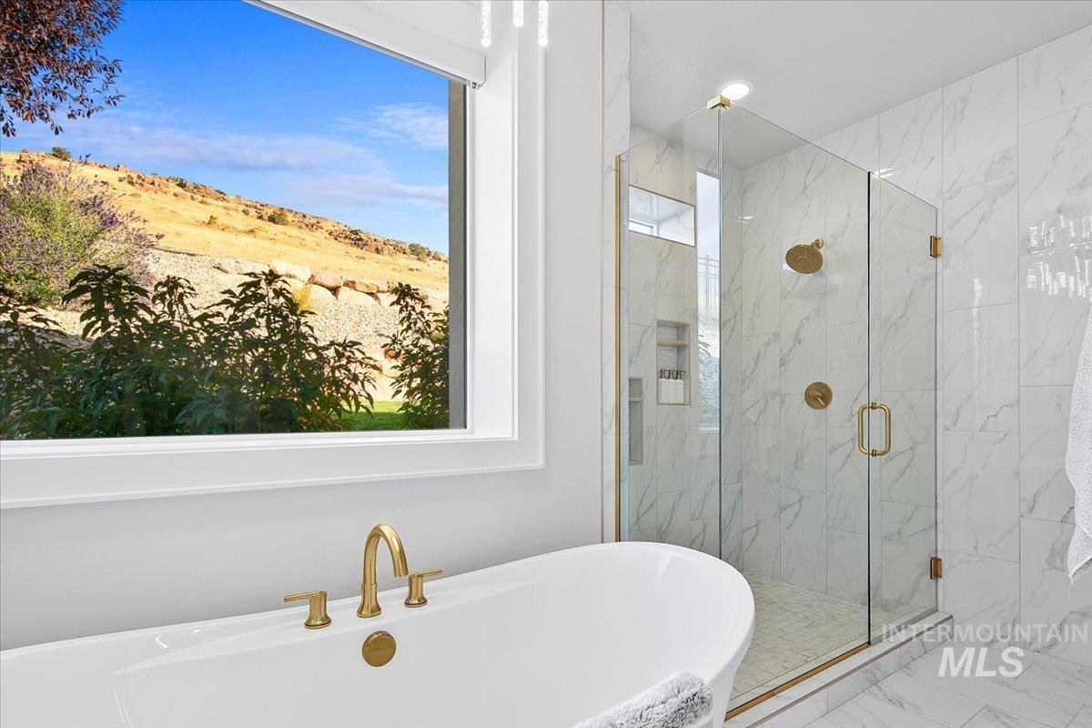 1544 S Trent Point Way, Boise, Idaho 83712, 3 Bedrooms, 2.5 Bathrooms, Residential For Sale, Price $1,399,000,MLS 98967894