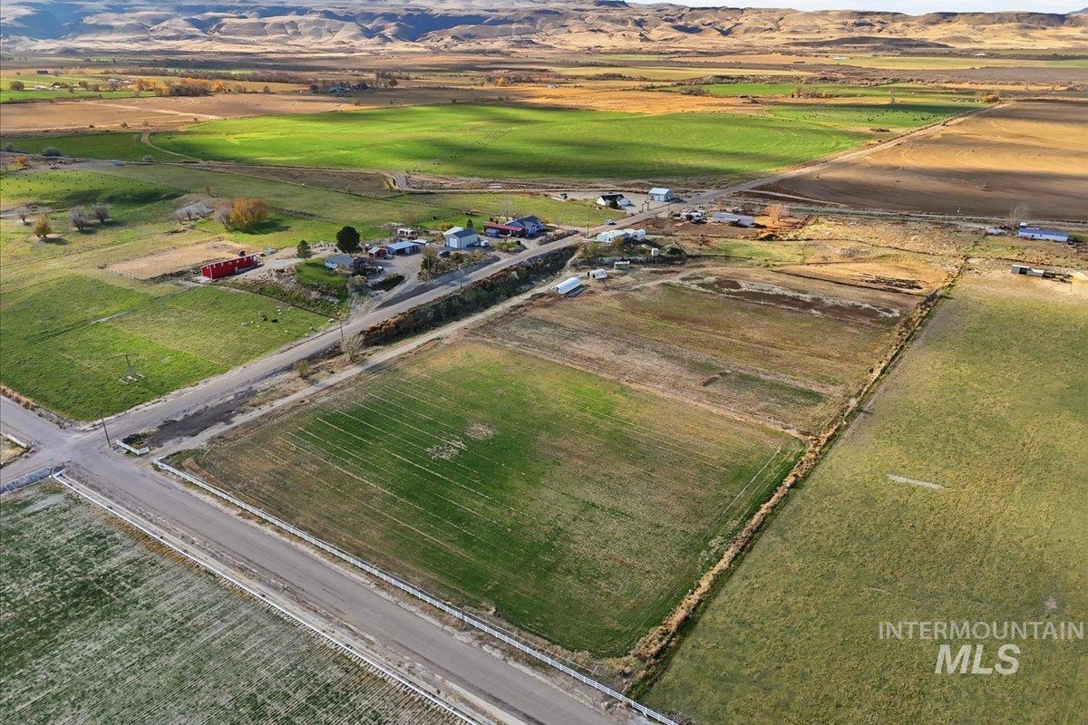 4320 Pershall Rd, Marsing, Idaho 83639, 3 Bedrooms, 2 Bathrooms, Farm & Ranch For Sale, Price $649,900,MLS 98967896