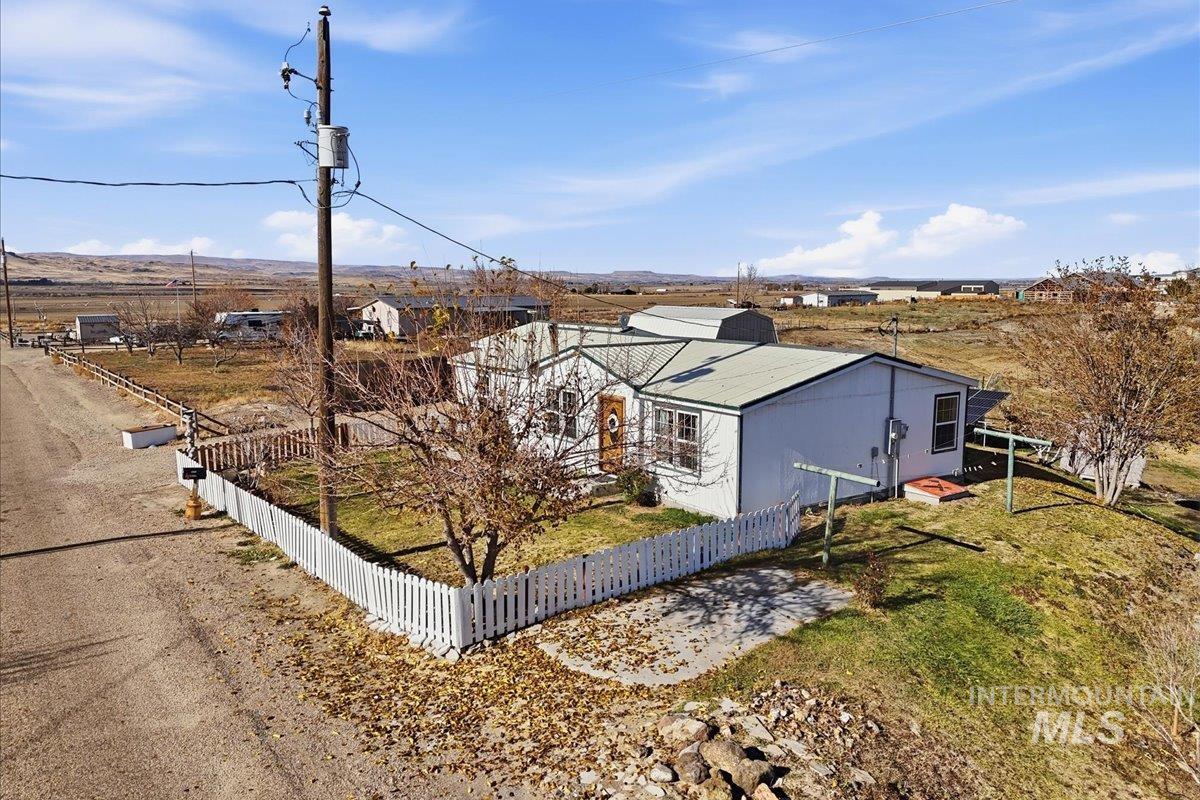 4320 Pershall Rd, Marsing, Idaho 83639, 3 Bedrooms, 2 Bathrooms, Farm & Ranch For Sale, Price $649,900,MLS 98967896
