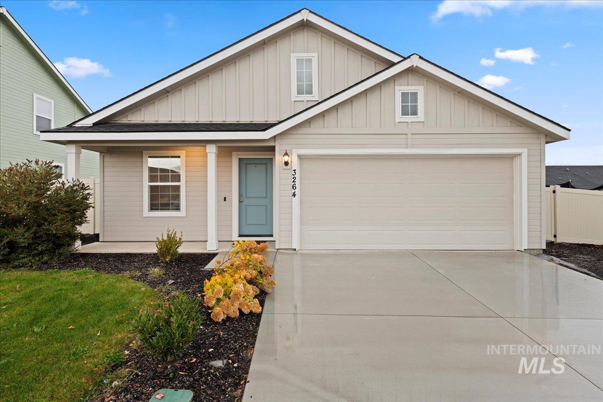 3264 E Mossy Rock Ct, Nampa, Idaho 83686, 3 Bedrooms, 2 Bathrooms, Residential For Sale, Price $379,998,MLS 98967903