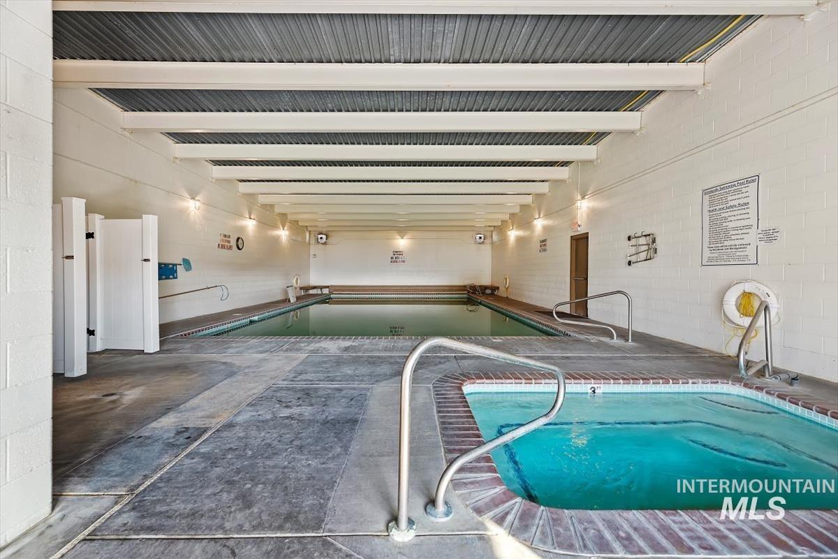 922 N Wakefield, Nampa, Idaho 83651, 3 Bedrooms, 2 Bathrooms, Residential For Sale, Price $335,000,MLS 98967904