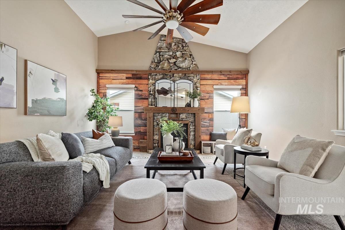 922 N Wakefield, Nampa, Idaho 83651, 3 Bedrooms, 2 Bathrooms, Residential For Sale, Price $335,000,MLS 98967904