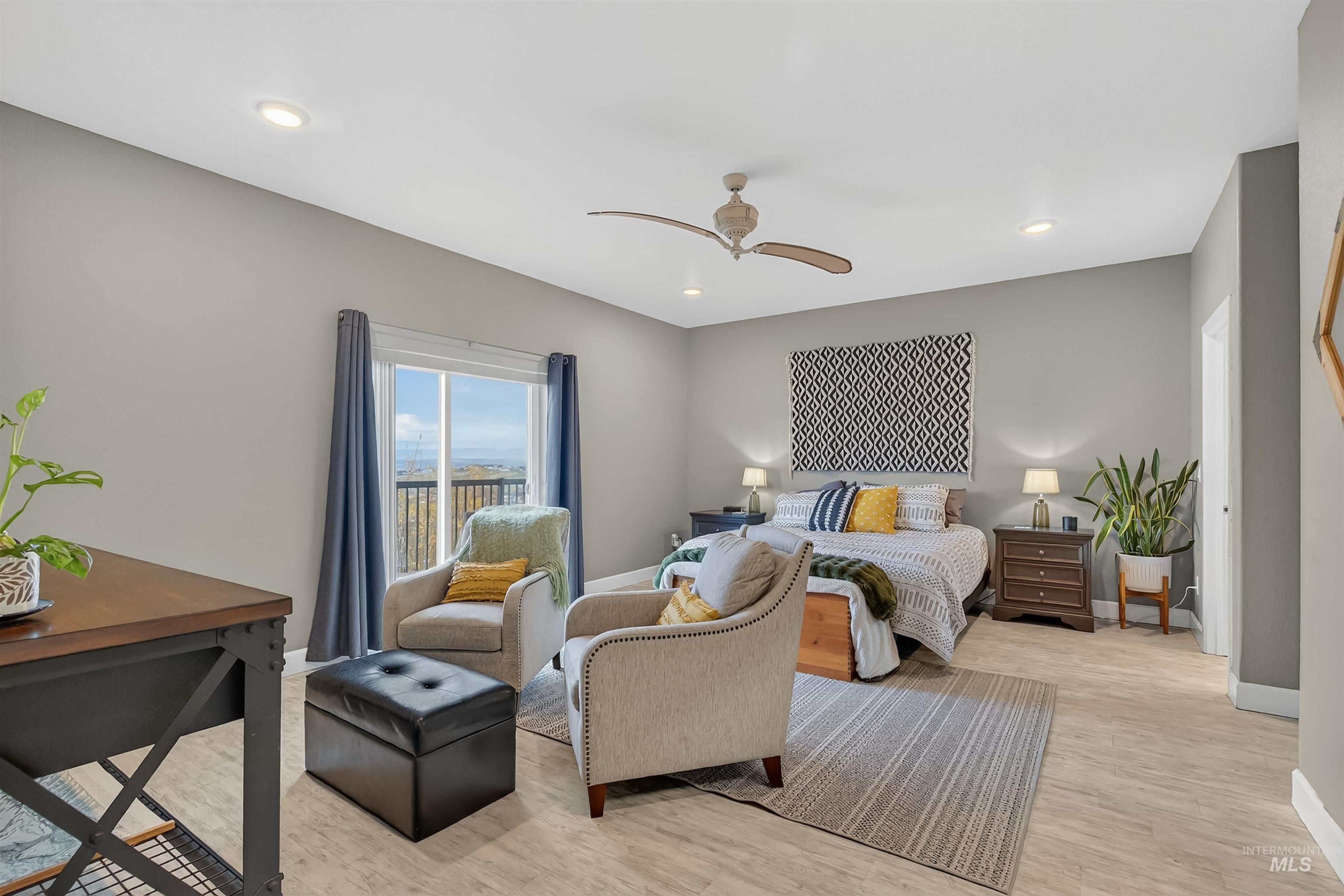 1241 Amity Lane, Clarkston, Washington 99403, 3 Bedrooms, 3 Bathrooms, Residential For Sale, Price $789,900,MLS 98967912