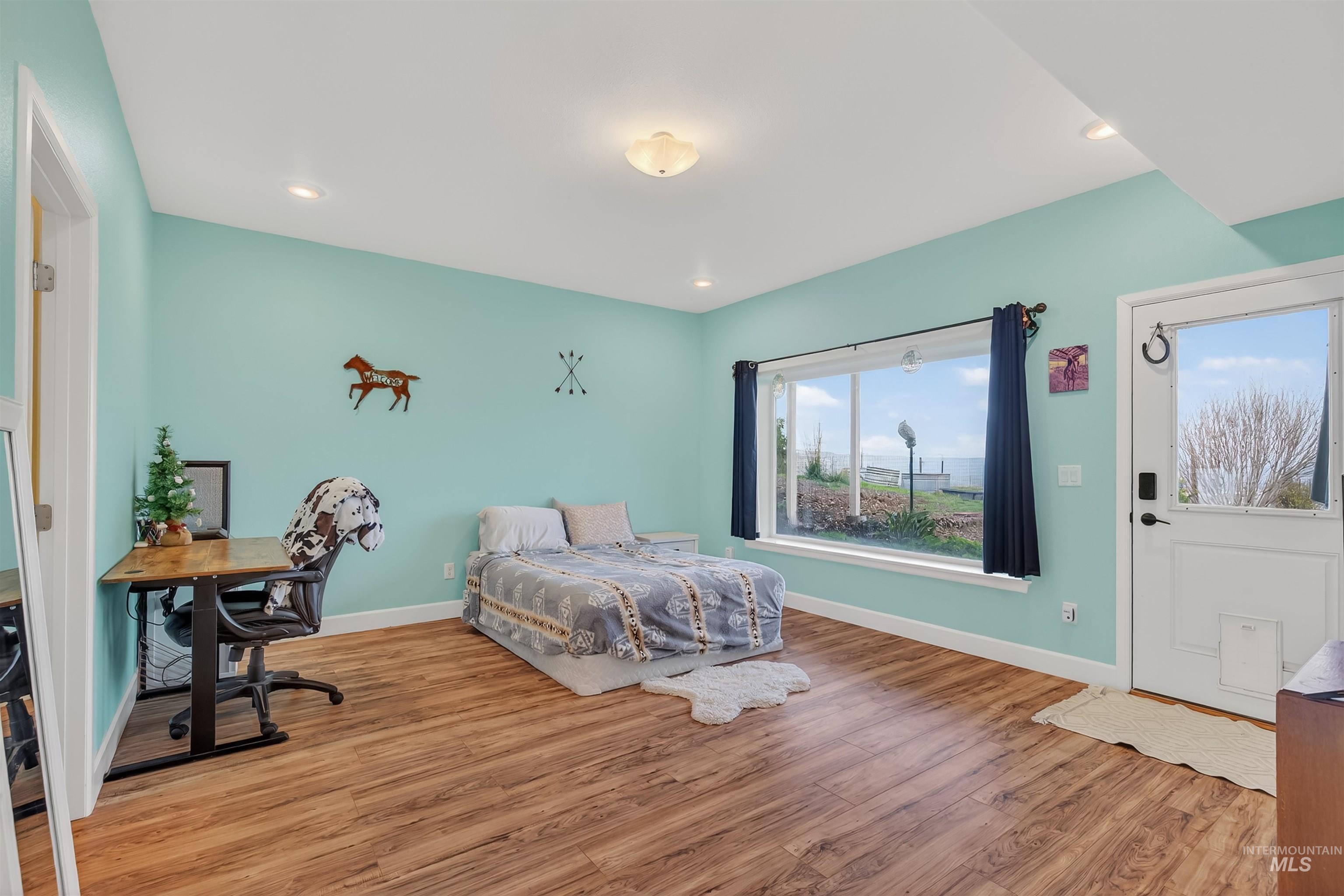 1241 Amity Lane, Clarkston, Washington 99403, 3 Bedrooms, 3 Bathrooms, Residential For Sale, Price $789,900,MLS 98967912