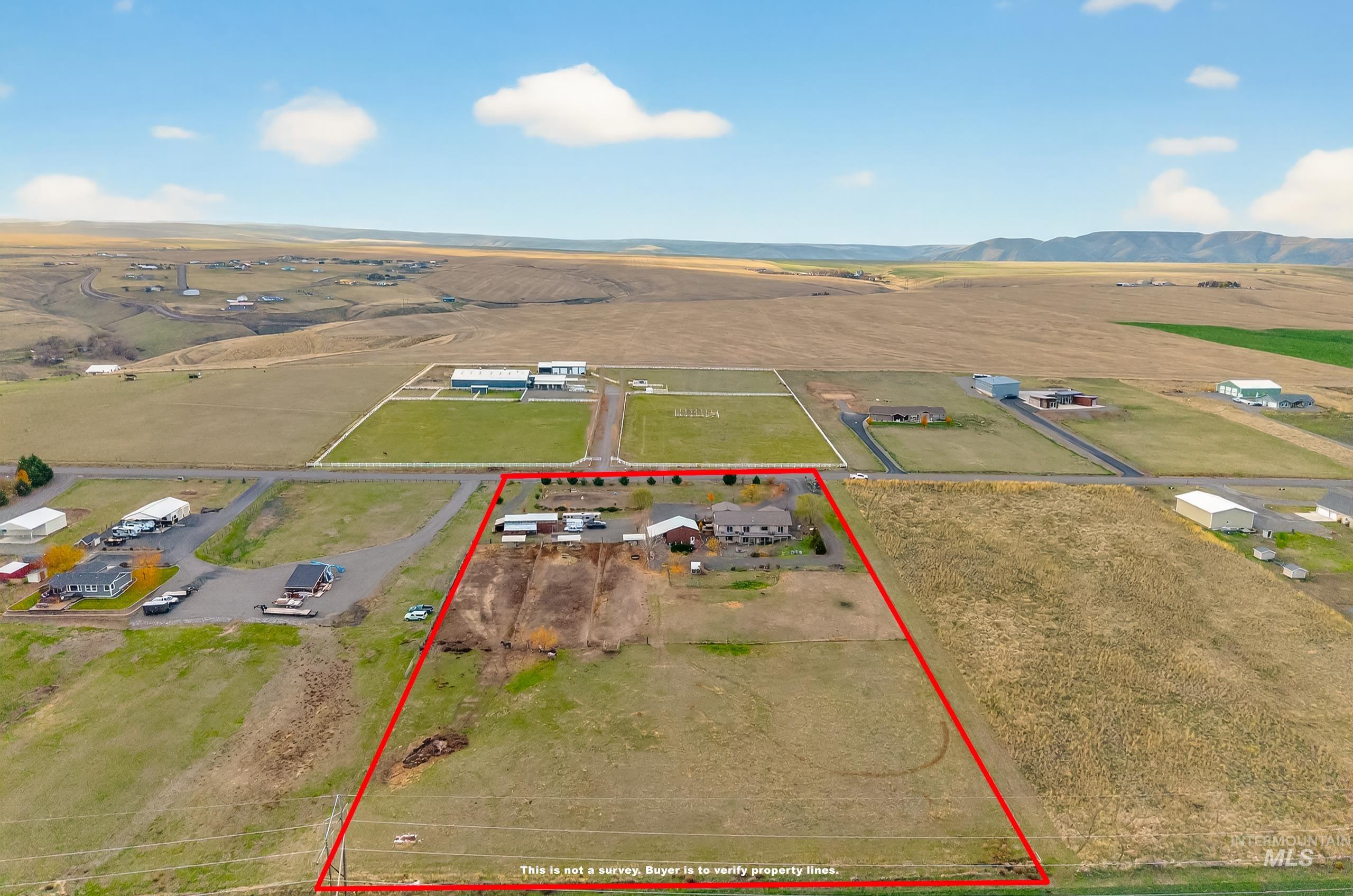 1241 Amity Lane, Clarkston, Washington 99403, 3 Bedrooms, 3 Bathrooms, Residential For Sale, Price $789,900,MLS 98967912