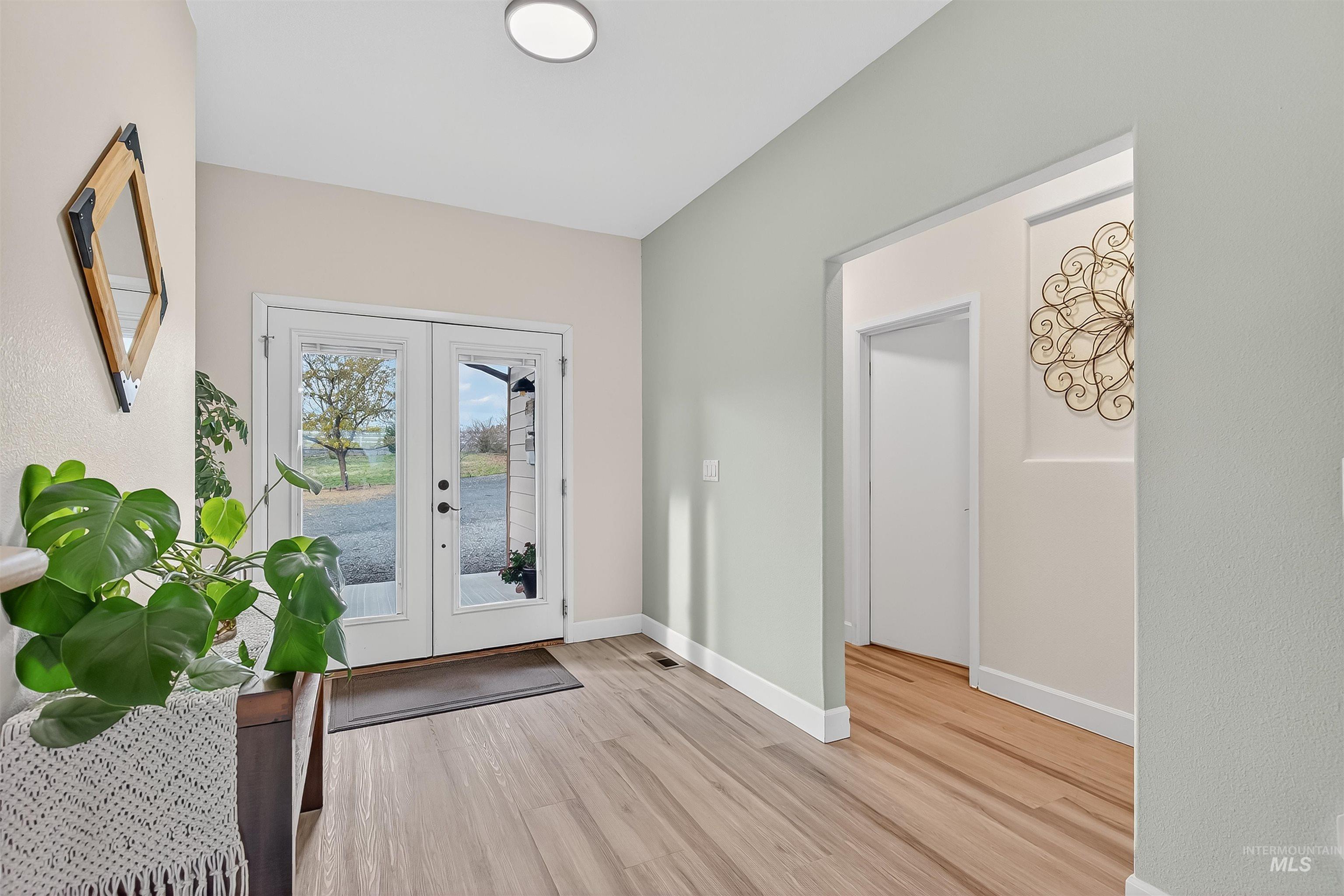 1241 Amity Lane, Clarkston, Washington 99403, 3 Bedrooms, 3 Bathrooms, Residential For Sale, Price $789,900,MLS 98967912