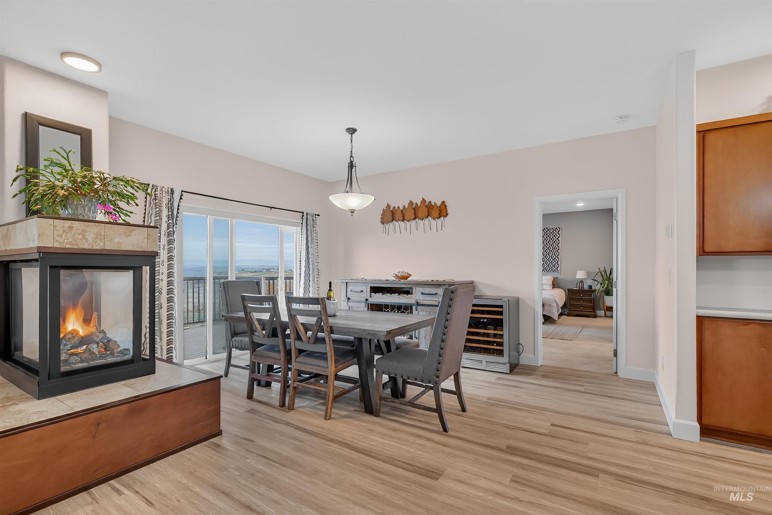 1241 Amity Lane, Clarkston, Washington 99403, 3 Bedrooms, 3 Bathrooms, Residential For Sale, Price $789,900,MLS 98967912