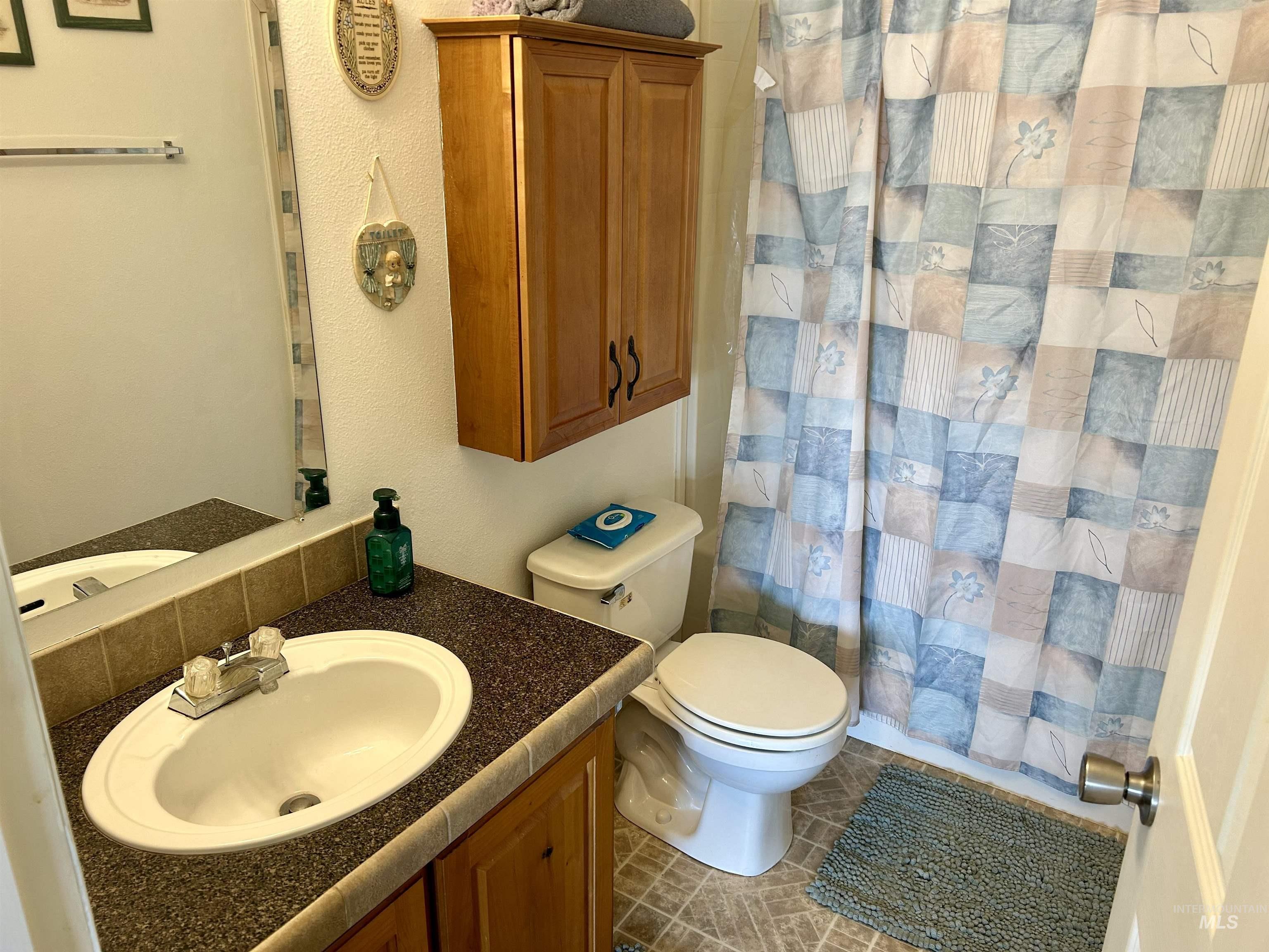 1510 Idaho, Jordan Valley, Idaho 97910, 3 Bedrooms, 2 Bathrooms, Residential For Sale, Price $265,000,MLS 98967919