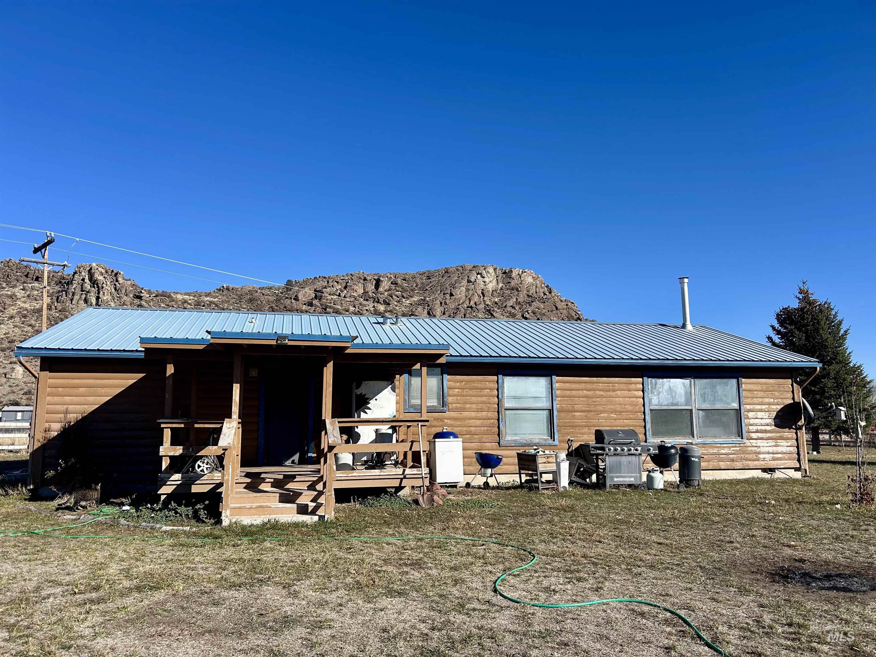 1510 Idaho, Jordan Valley, Idaho 97910, 3 Bedrooms, 2 Bathrooms, Residential For Sale, Price $265,000,MLS 98967919