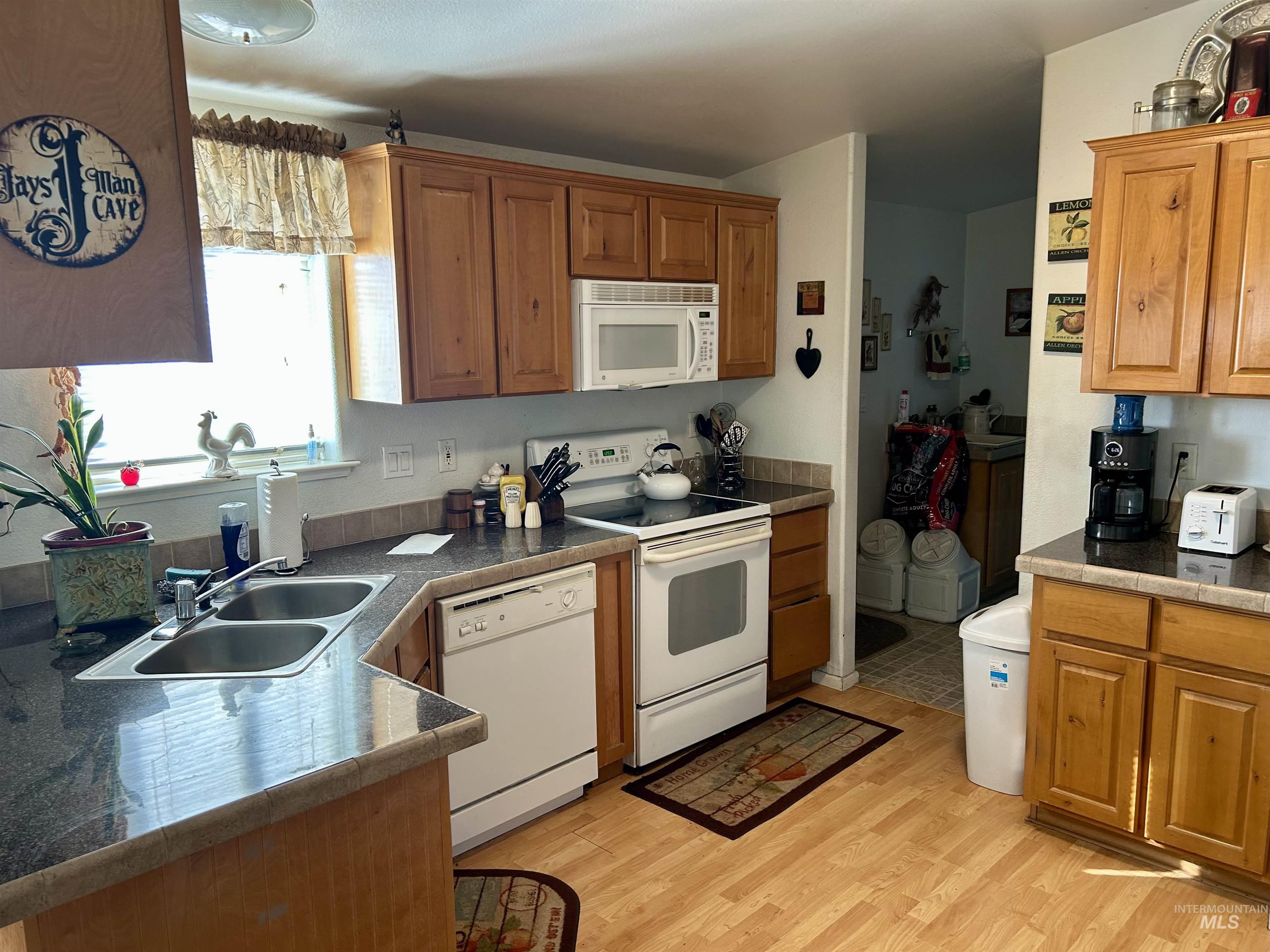 1510 Idaho, Jordan Valley, Idaho 97910, 3 Bedrooms, 2 Bathrooms, Residential For Sale, Price $265,000,MLS 98967919