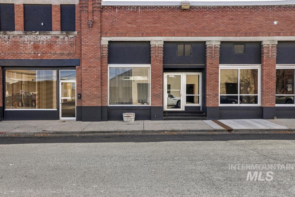 125-131 Gooding St W, Twin Falls, Idaho 83301, Business/Commercial For Sale, Price $44,844,MLS 98967928