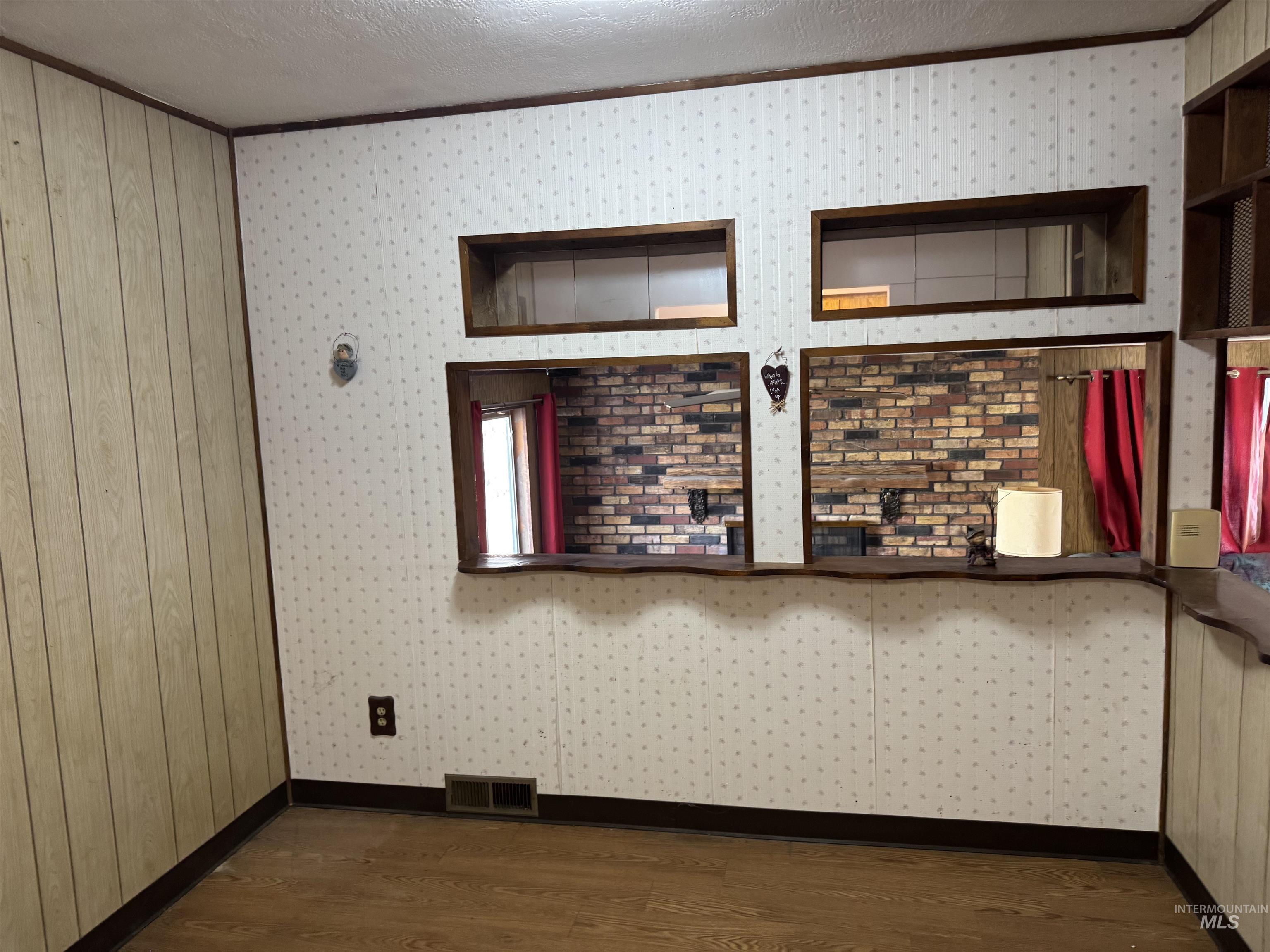 1373 Washington Street S, Twin Falls, Idaho 83301, 2 Bedrooms, 1 Bathroom, Residential For Sale, Price $247,500,MLS 98967931