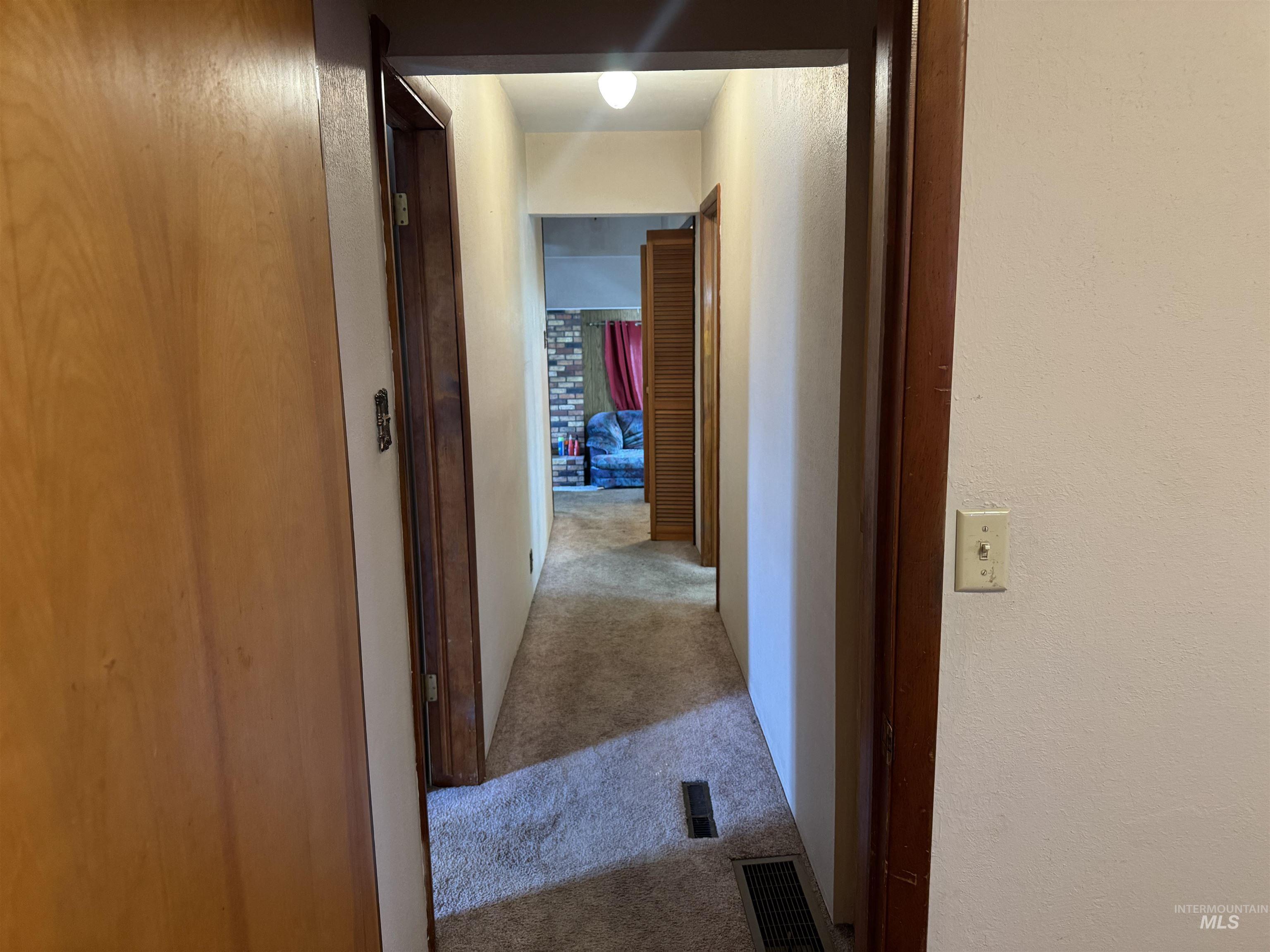 1373 Washington Street S, Twin Falls, Idaho 83301, 2 Bedrooms, 1 Bathroom, Residential For Sale, Price $247,500,MLS 98967931