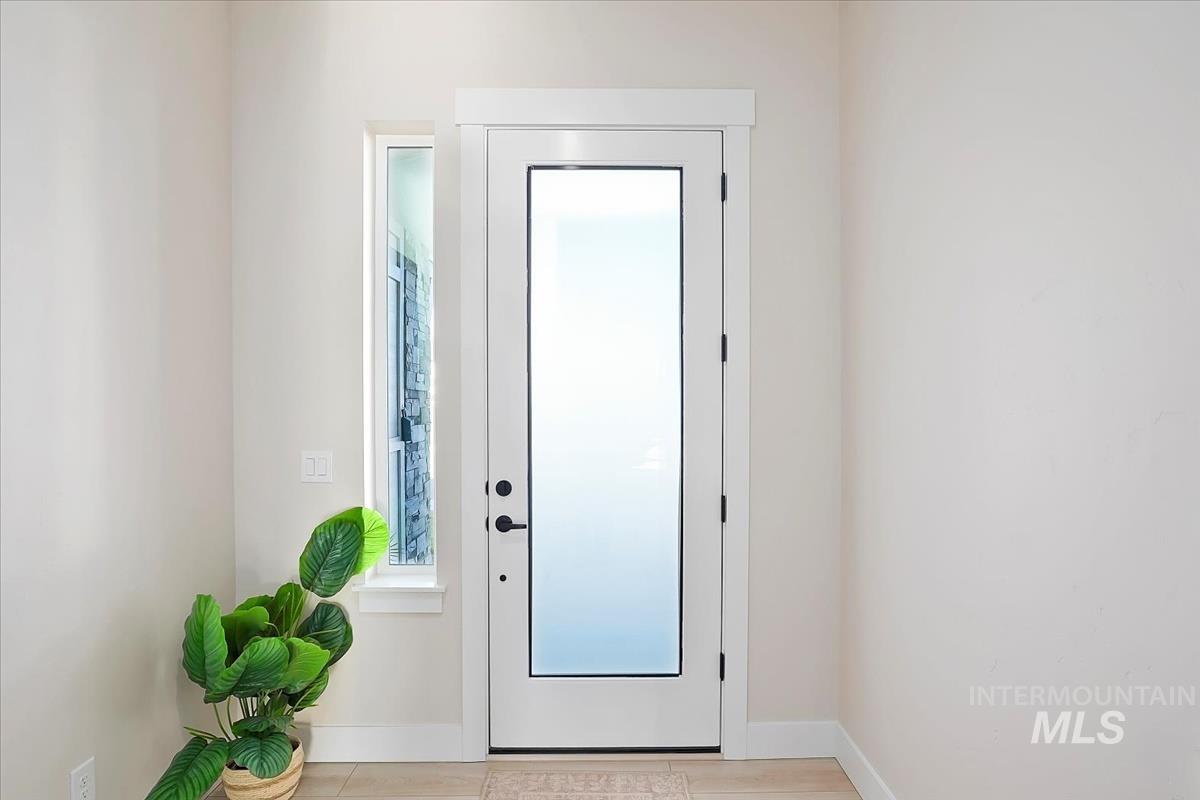 6086 S Corsican, Meridian, Idaho 83642, 3 Bedrooms, 2 Bathrooms, Residential For Sale, Price $569,900,MLS 98967934