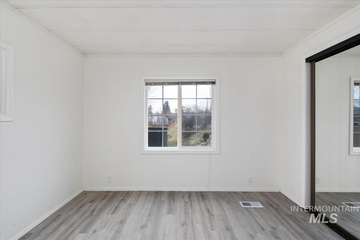 10167 W Maymie Rd., Boise, Idaho 83714, 3 Bedrooms, 2 Bathrooms, Residential For Sale, Price $285,000,MLS 98967937