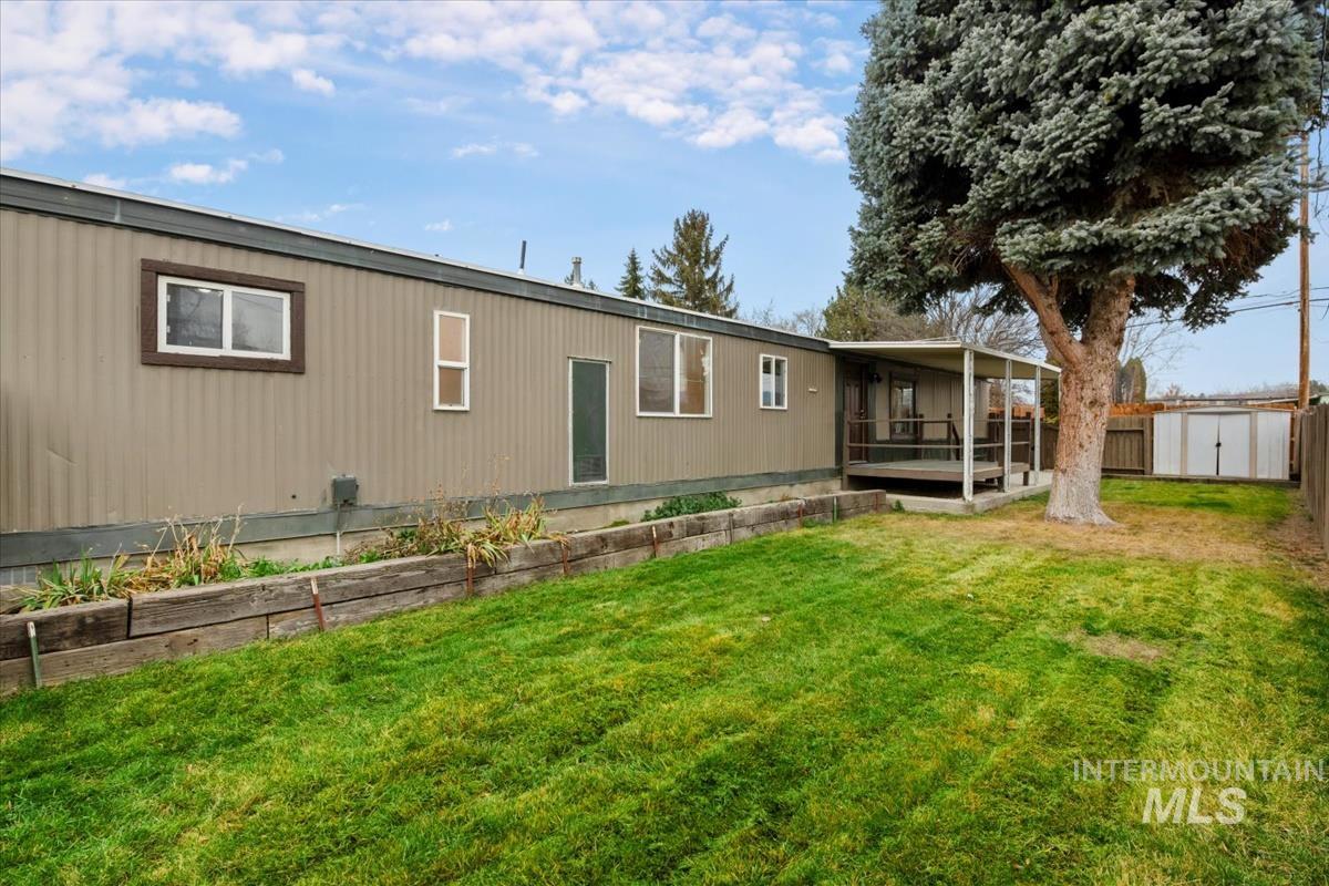 10167 W Maymie Rd., Boise, Idaho 83714, 3 Bedrooms, 2 Bathrooms, Residential For Sale, Price $285,000,MLS 98967937