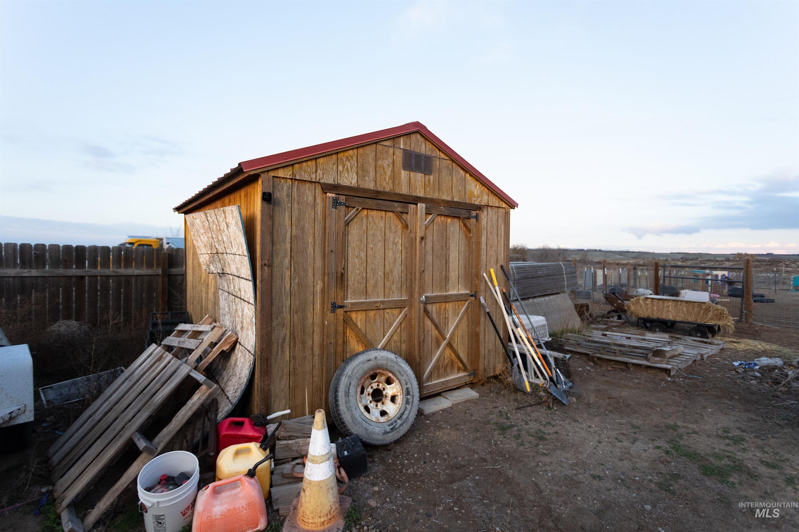 1400 Anderson Corner Rd, Parma, Idaho 83660, 3 Bedrooms, 2 Bathrooms, Residential For Sale, Price $560,000,MLS 98967945