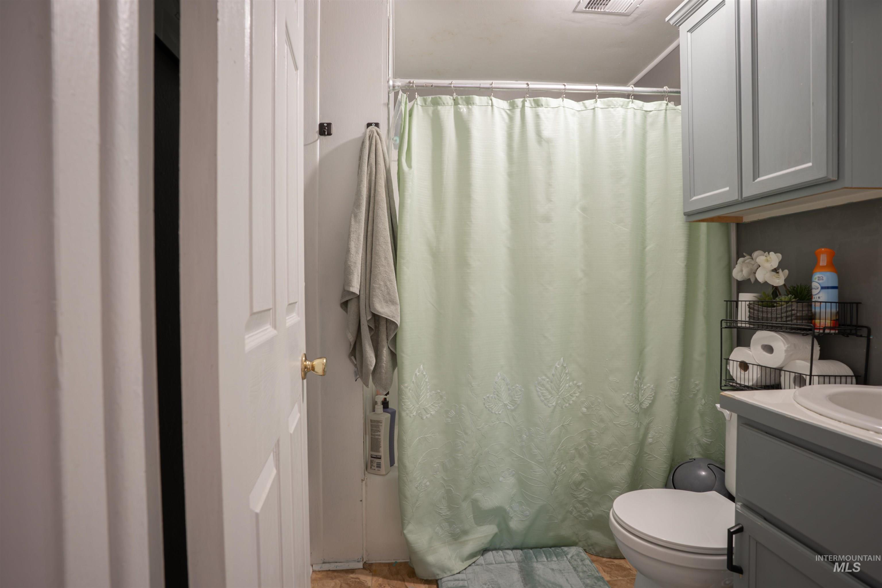 714 Linden Street, Buhl, Idaho 83316, 3 Bedrooms, 1.5 Bathrooms, Residential For Sale, Price $235,000,MLS 98967959