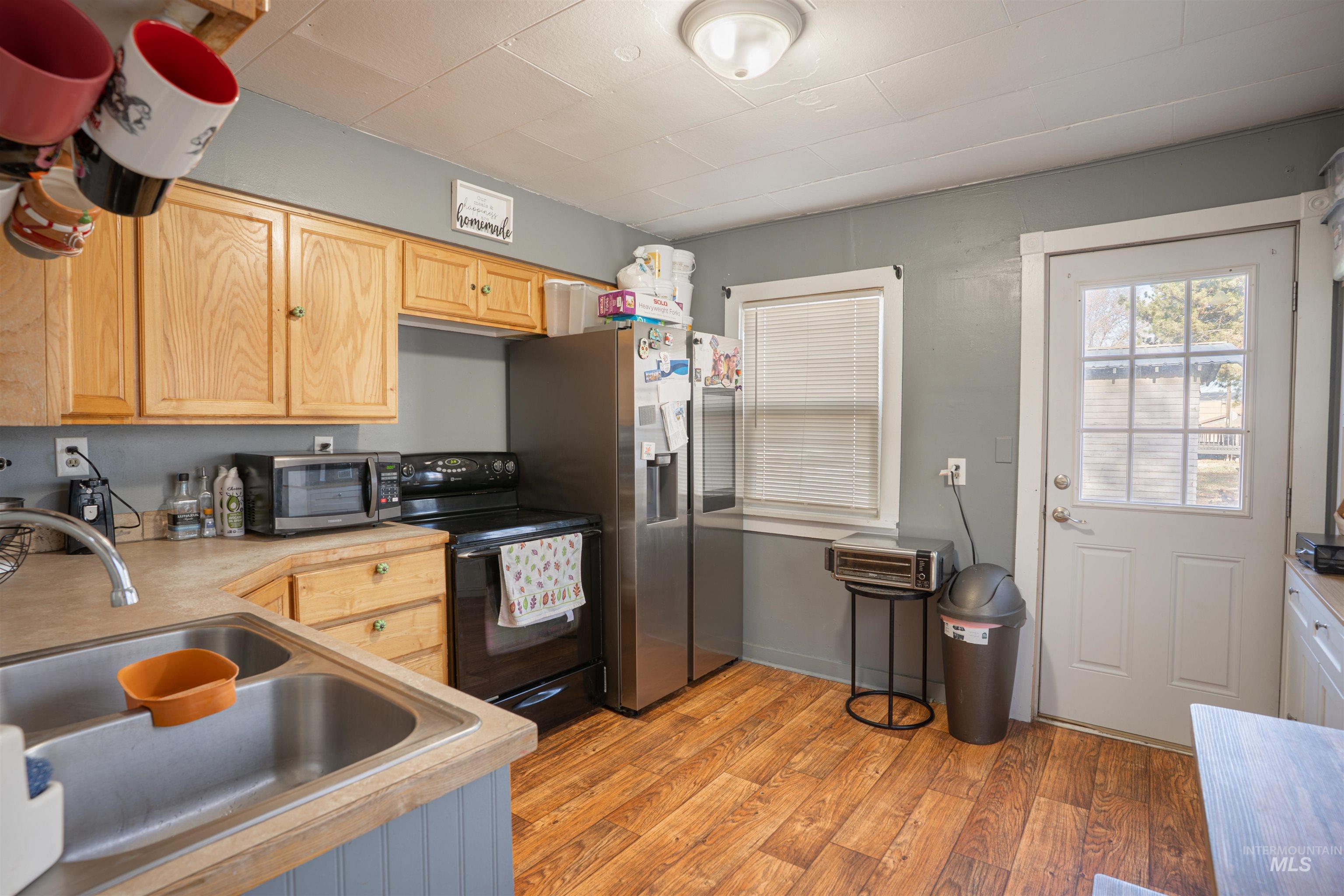 714 Linden Street, Buhl, Idaho 83316, 3 Bedrooms, 1.5 Bathrooms, Residential For Sale, Price $235,000,MLS 98967959