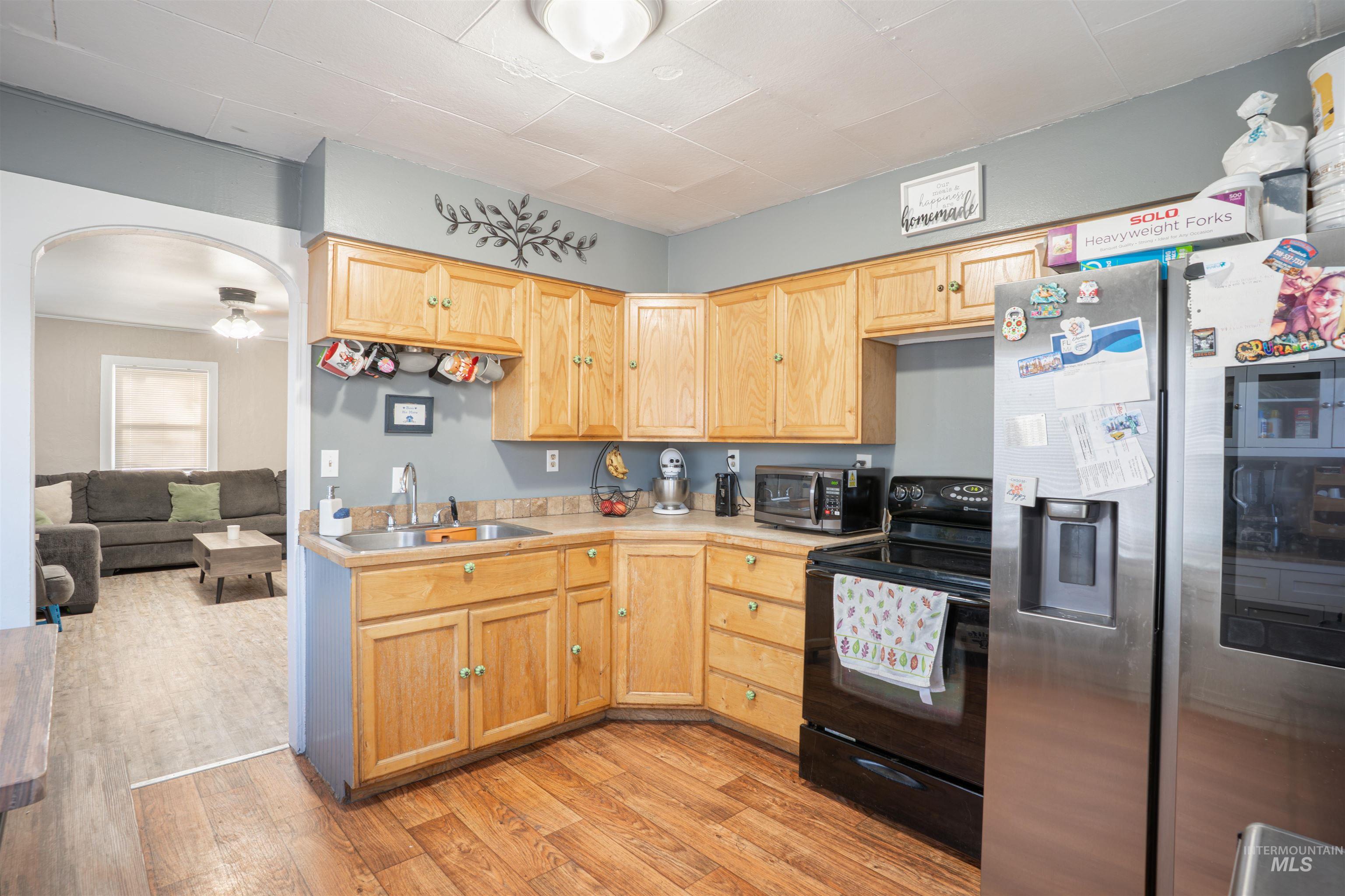 714 Linden Street, Buhl, Idaho 83316, 3 Bedrooms, 1.5 Bathrooms, Residential For Sale, Price $235,000,MLS 98967959