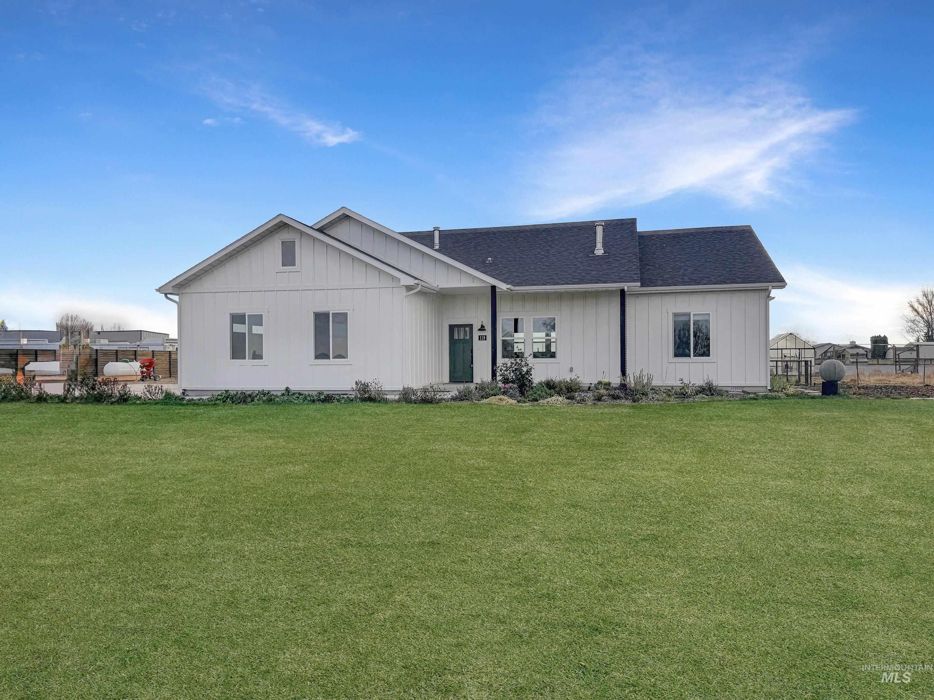 119 E Shamrock Ln, Rupert, Idaho 83350-0000, 3 Bedrooms, 2 Bathrooms, Residential For Sale, Price $525,000,MLS 98967966