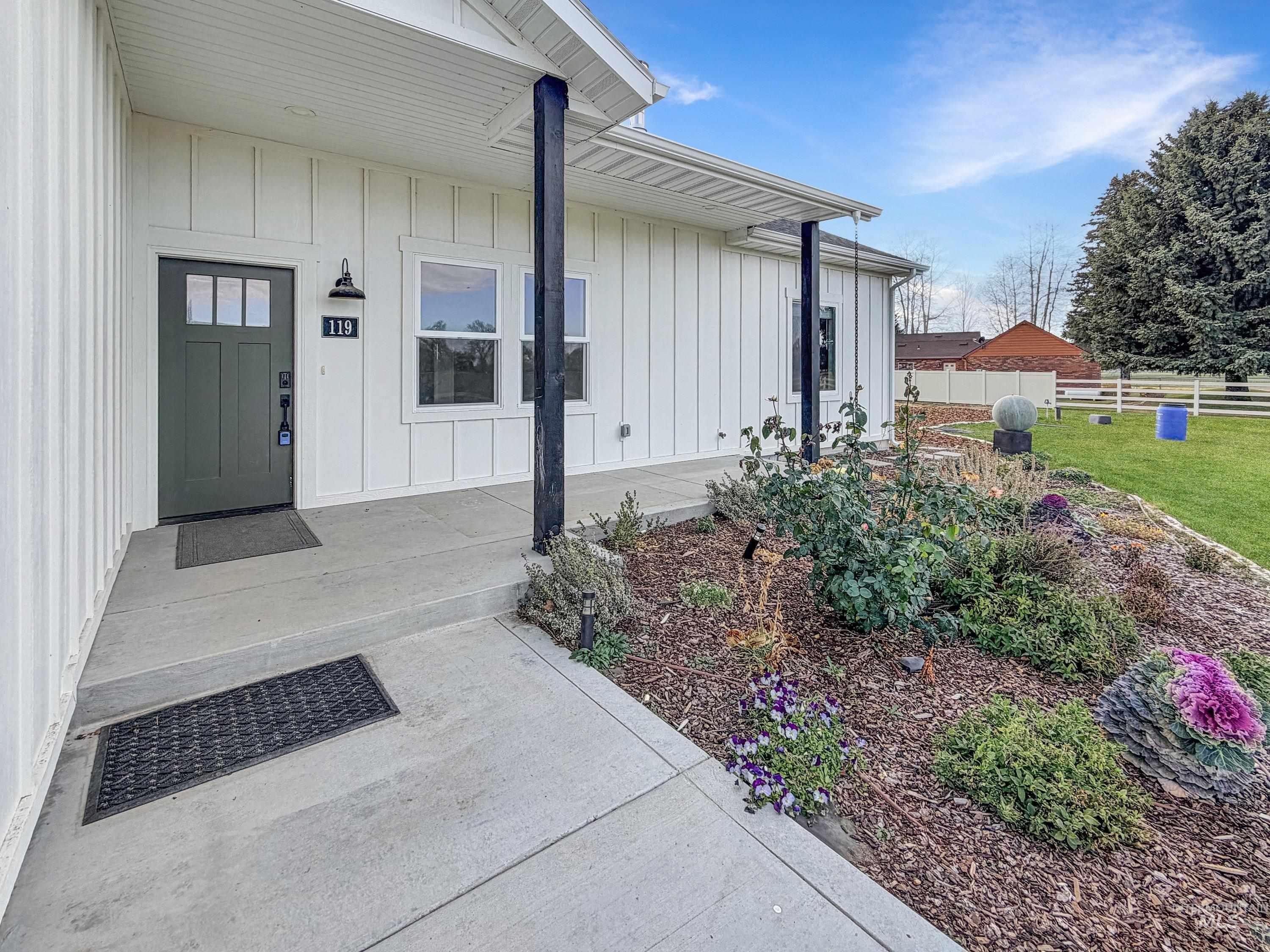 119 E Shamrock Ln, Rupert, Idaho 83350-0000, 3 Bedrooms, 2 Bathrooms, Residential For Sale, Price $525,000,MLS 98967966