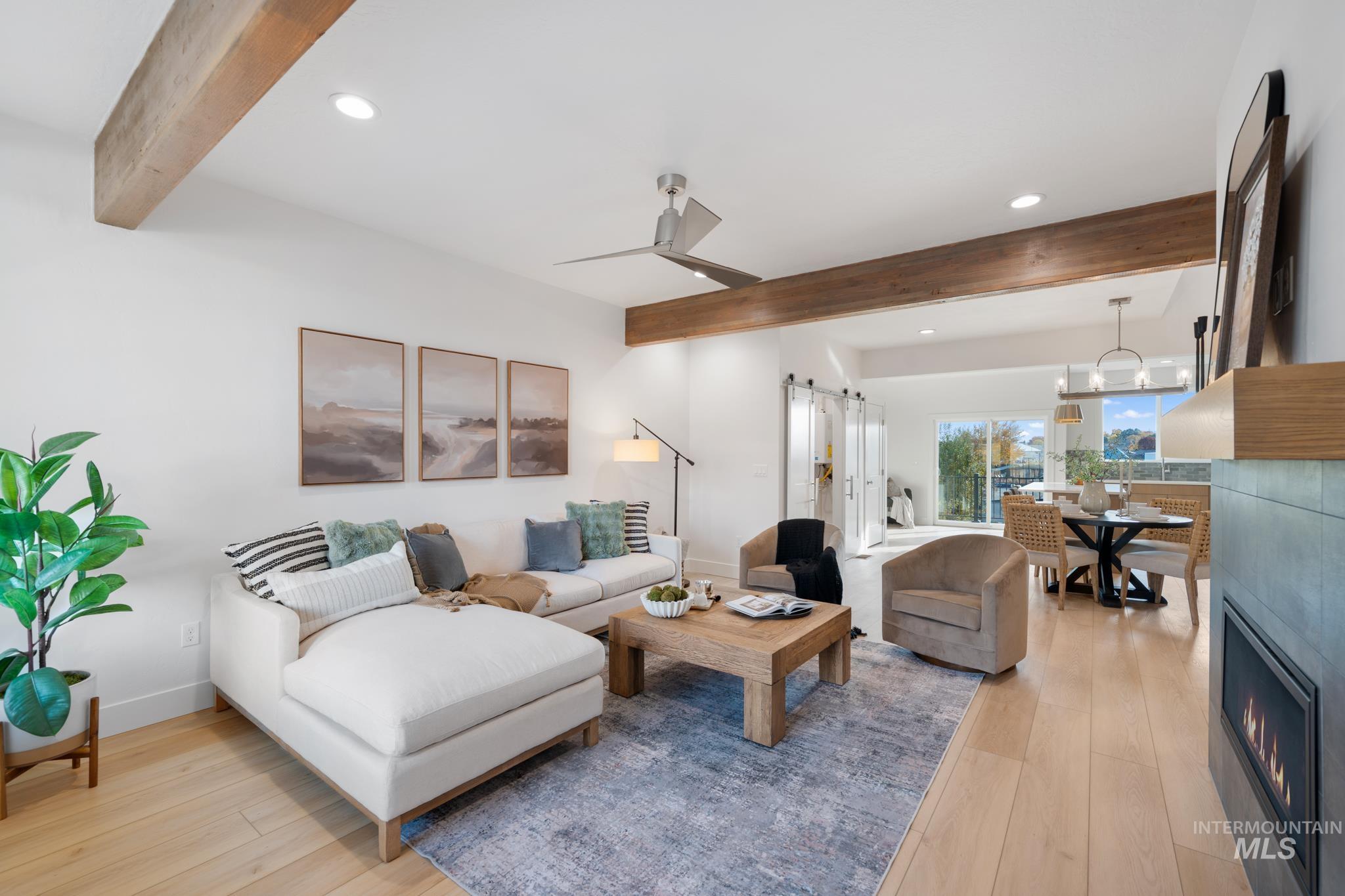 5281 N River Water Lane, Garden City, Idaho 83714, 2 Bedrooms, 3 Bathrooms, Residential For Sale, Price $742,900,MLS 98967974