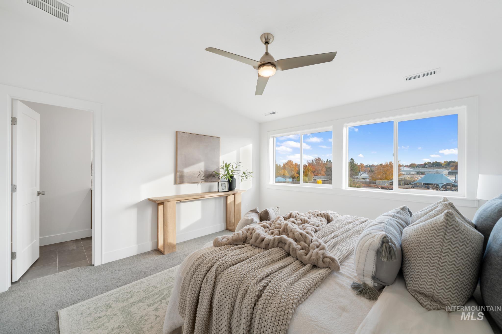 5281 N River Water Lane, Garden City, Idaho 83714, 2 Bedrooms, 3 Bathrooms, Residential For Sale, Price $742,900,MLS 98967974