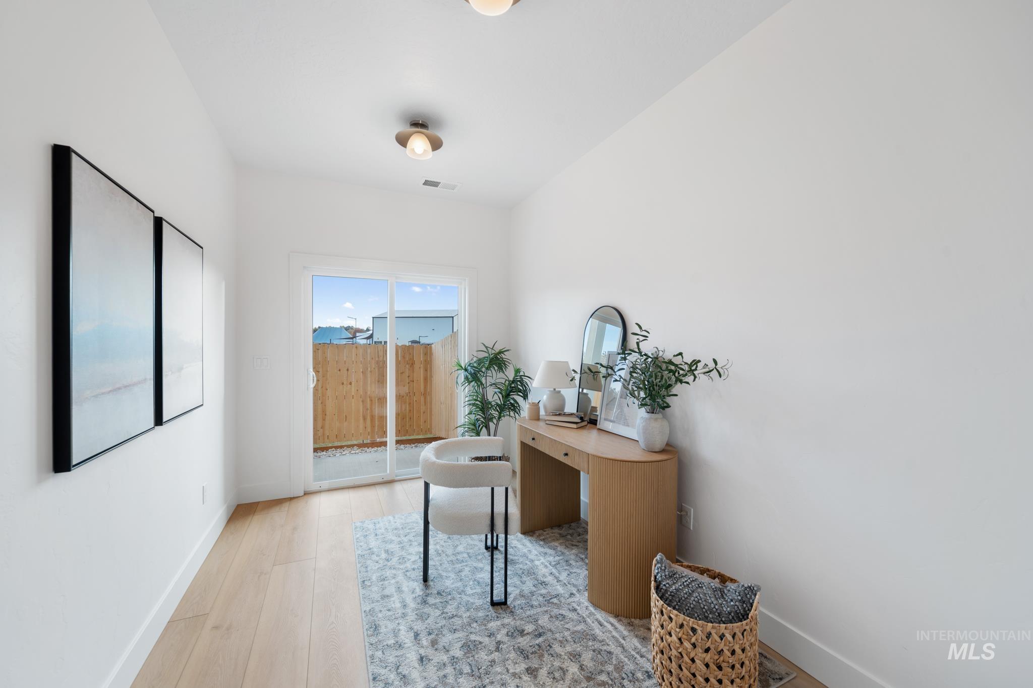 5281 N River Water Lane, Garden City, Idaho 83714, 2 Bedrooms, 3 Bathrooms, Residential For Sale, Price $742,900,MLS 98967974