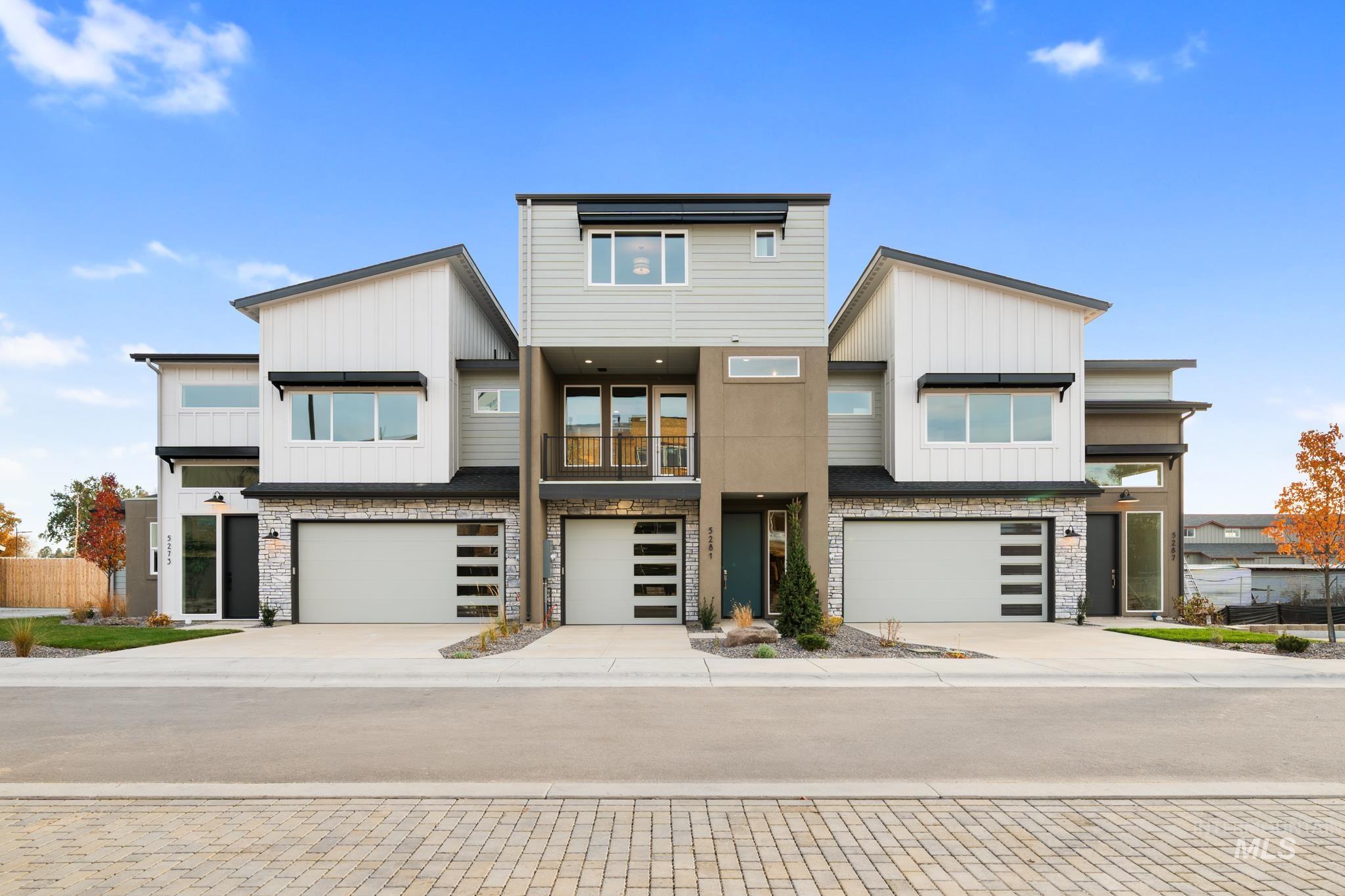 5273 N River Water Lane, Garden City, Idaho 83714, 4 Bedrooms, 3 Bathrooms, Residential For Sale, Price $934,900,MLS 98967975