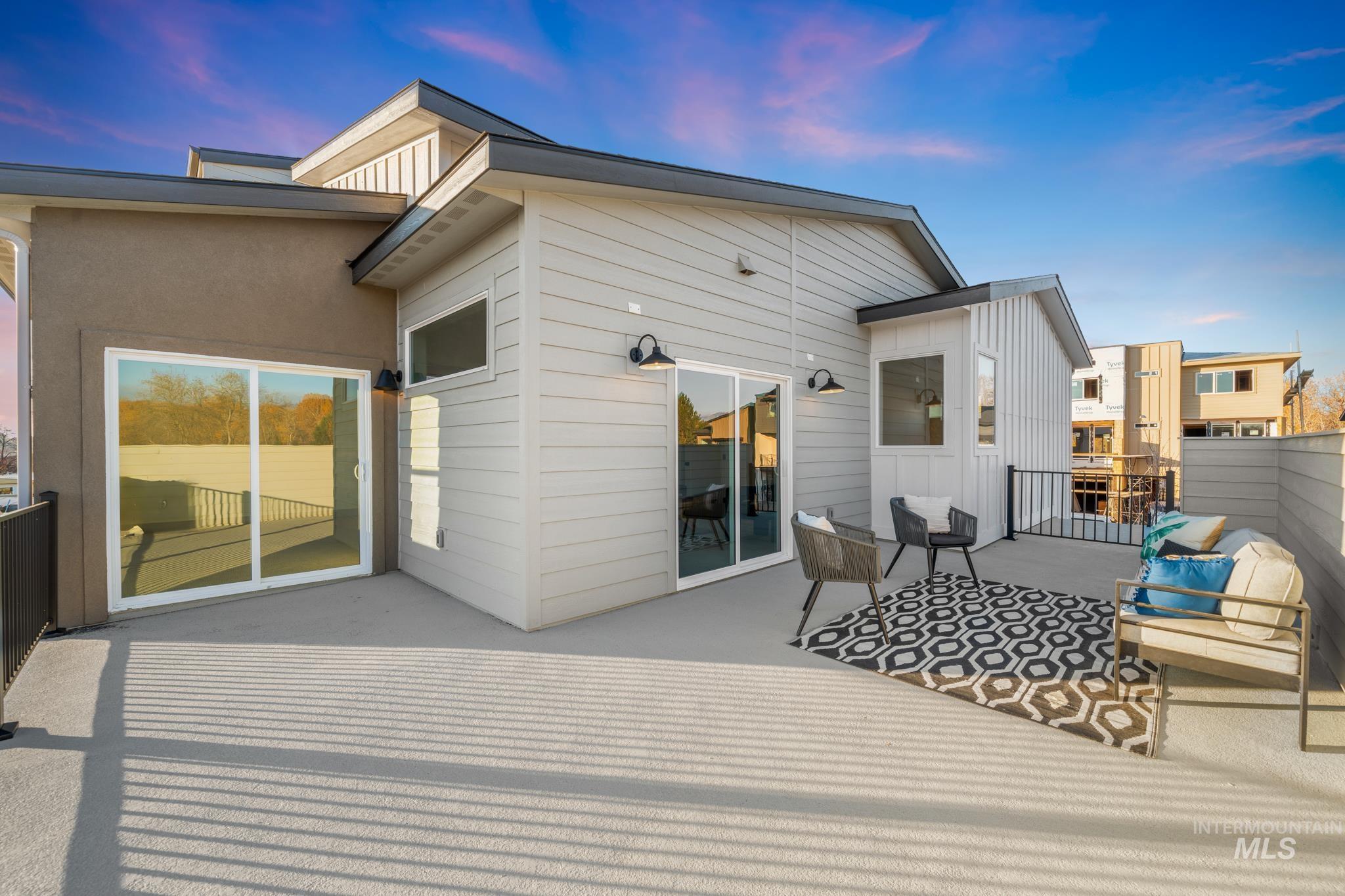 5273 N River Water Lane, Garden City, Idaho 83714, 4 Bedrooms, 3 Bathrooms, Residential For Sale, Price $934,900,MLS 98967975