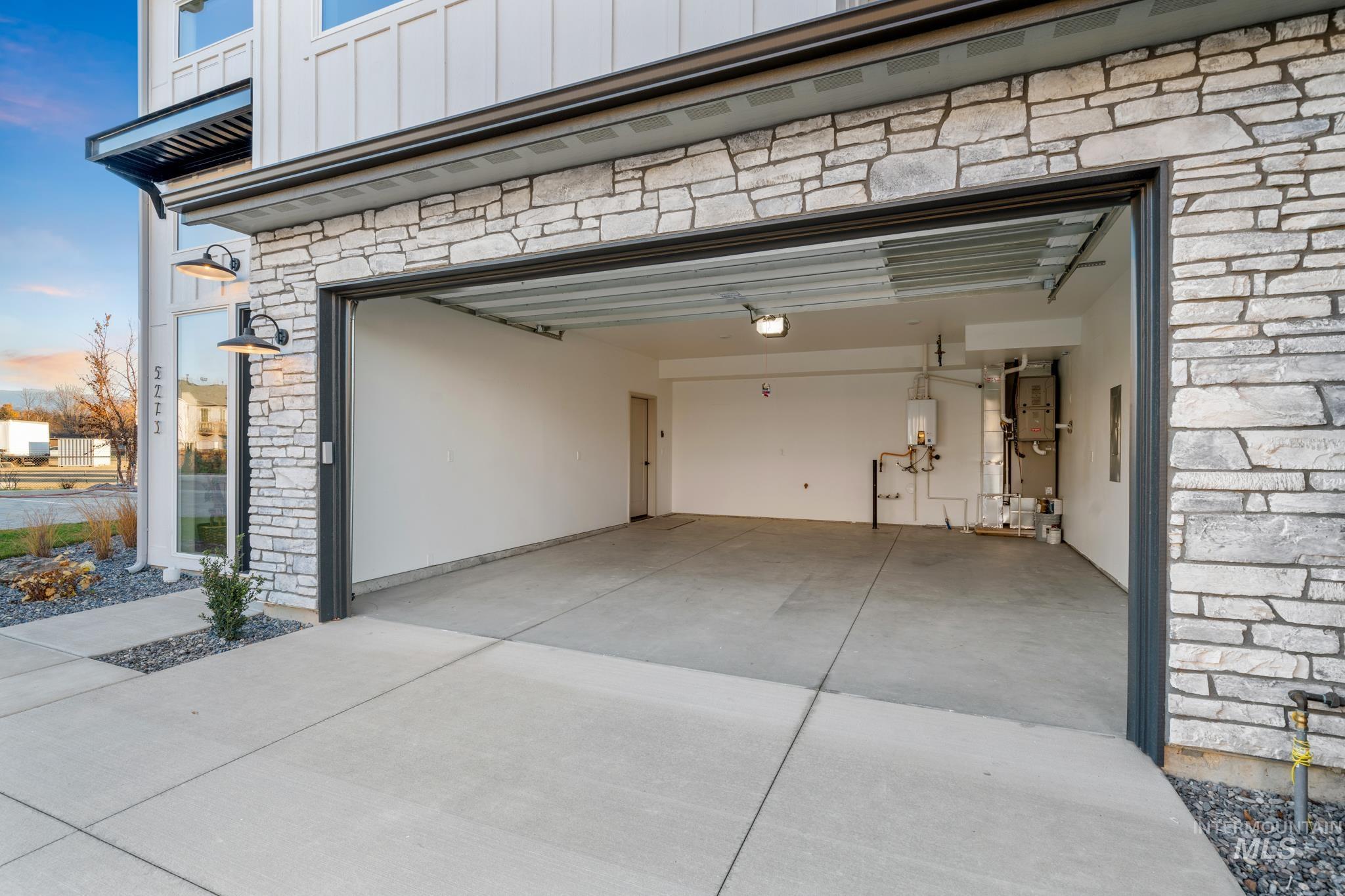 5273 N River Water Lane, Garden City, Idaho 83714, 4 Bedrooms, 3 Bathrooms, Residential For Sale, Price $934,900,MLS 98967975