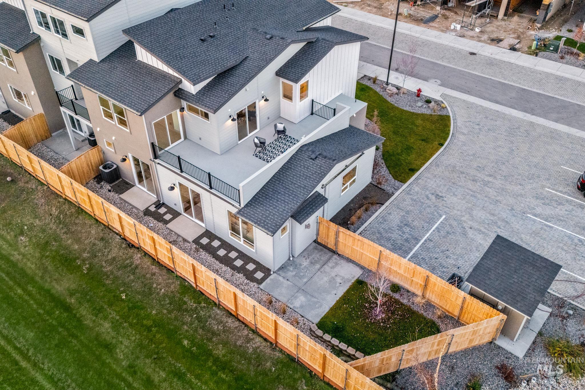 5273 N River Water Lane, Garden City, Idaho 83714, 4 Bedrooms, 3 Bathrooms, Residential For Sale, Price $934,900,MLS 98967975