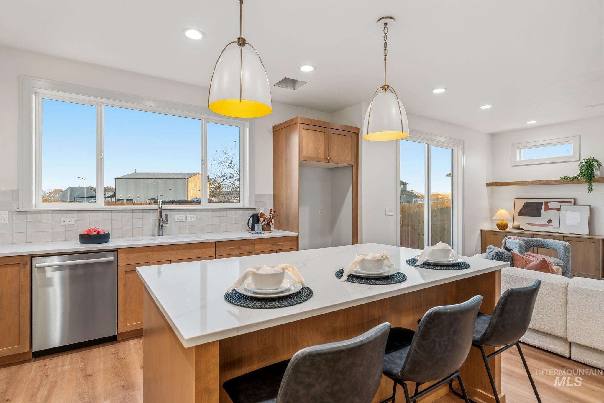 5287 N River Water Lane, Garden City, Idaho 83714, 3 Bedrooms, 2.5 Bathrooms, Residential For Sale, Price $769,900,MLS 98967976