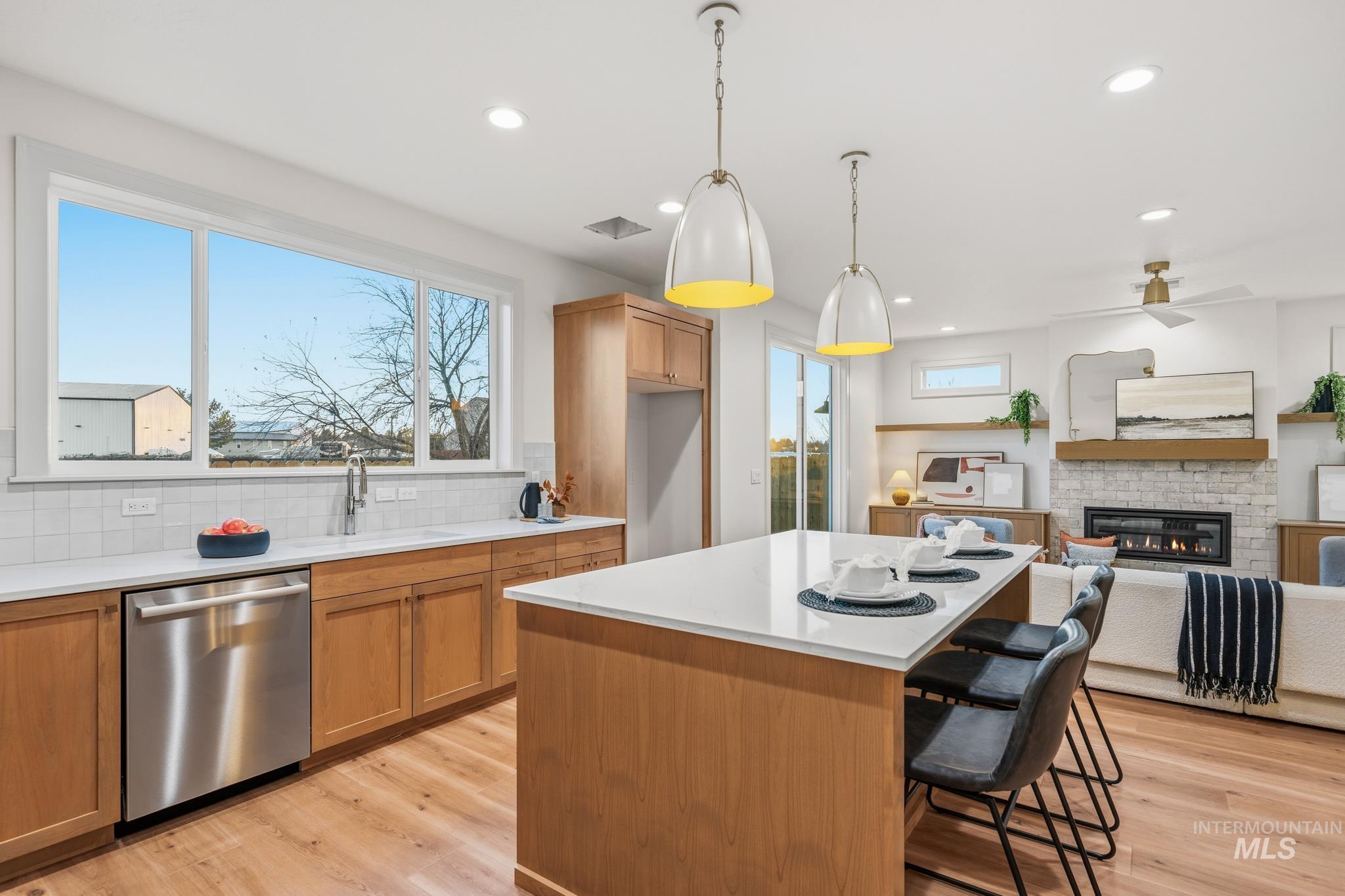 5287 N River Water Lane, Garden City, Idaho 83714, 3 Bedrooms, 2.5 Bathrooms, Residential For Sale, Price $769,900,MLS 98967976