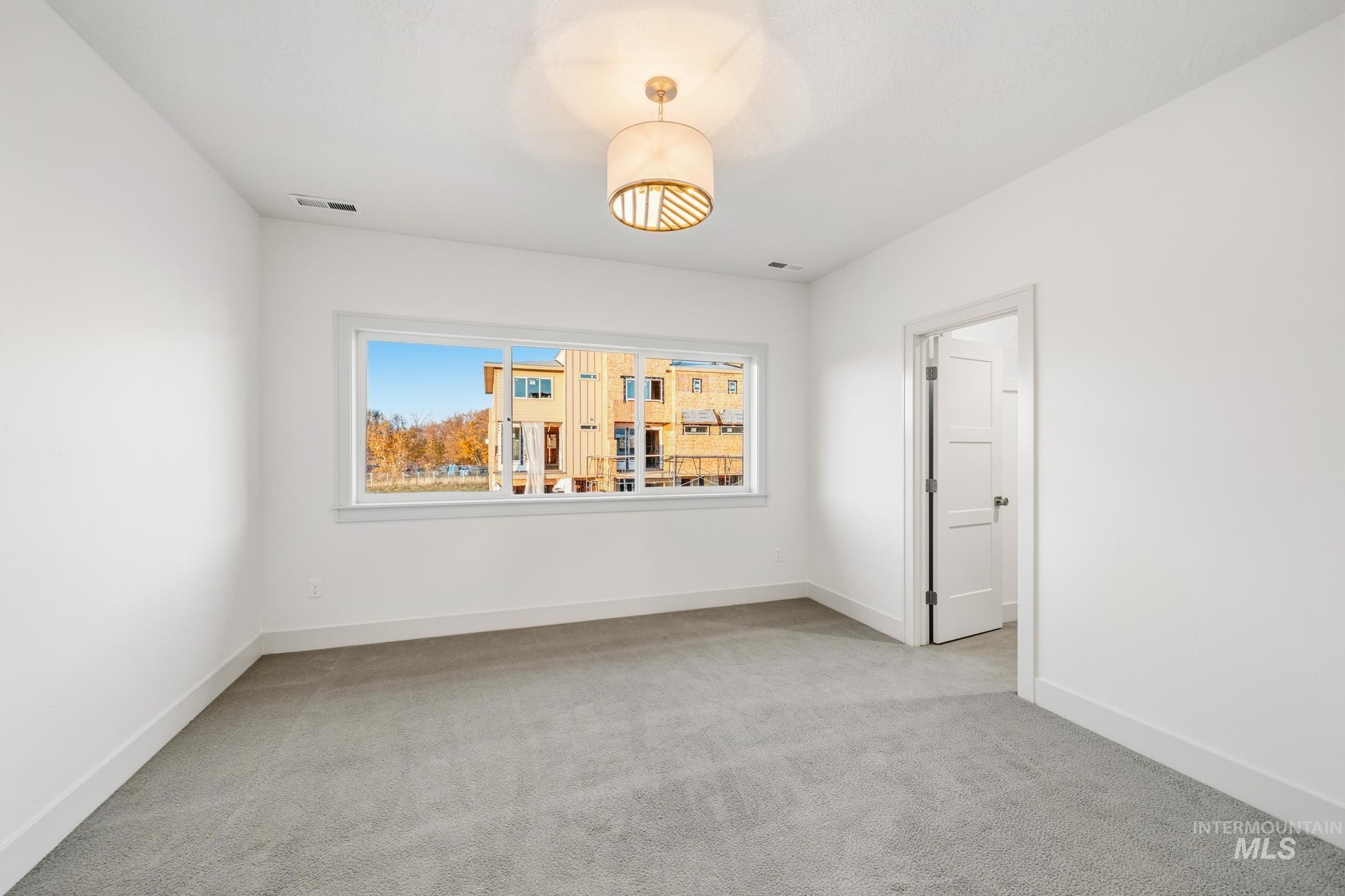 5287 N River Water Lane, Garden City, Idaho 83714, 3 Bedrooms, 2.5 Bathrooms, Residential For Sale, Price $769,900,MLS 98967976