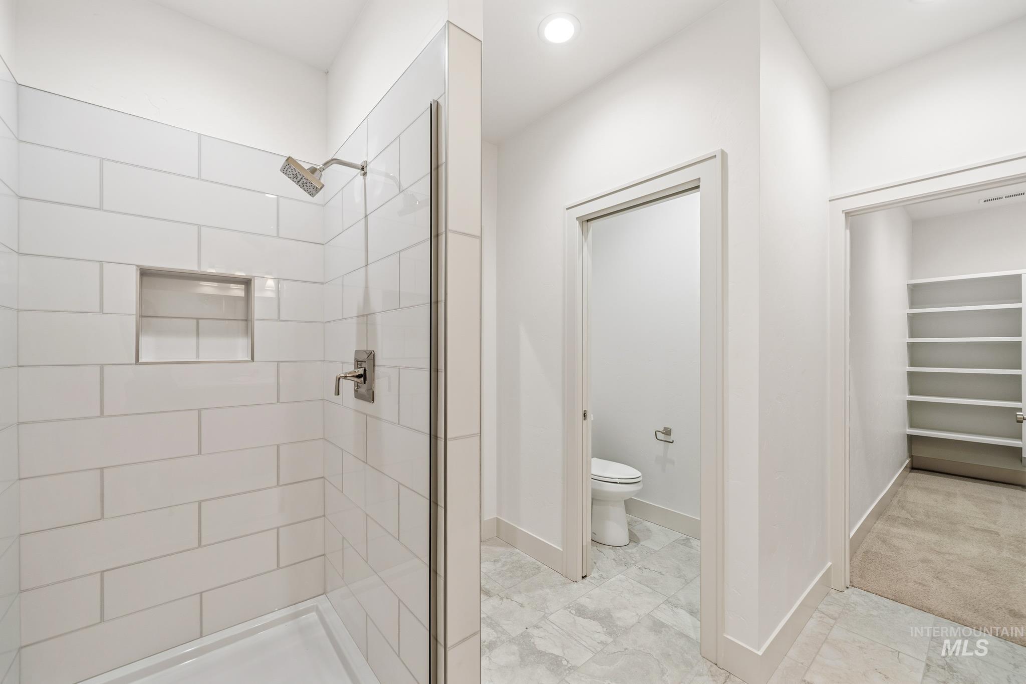 5287 N River Water Lane, Garden City, Idaho 83714, 3 Bedrooms, 2.5 Bathrooms, Residential For Sale, Price $769,900,MLS 98967976