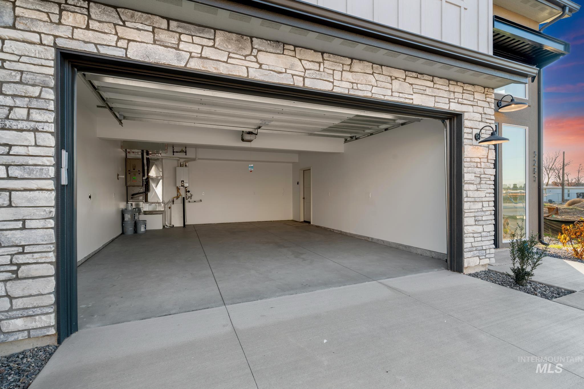 5287 N River Water Lane, Garden City, Idaho 83714, 3 Bedrooms, 2.5 Bathrooms, Residential For Sale, Price $769,900,MLS 98967976