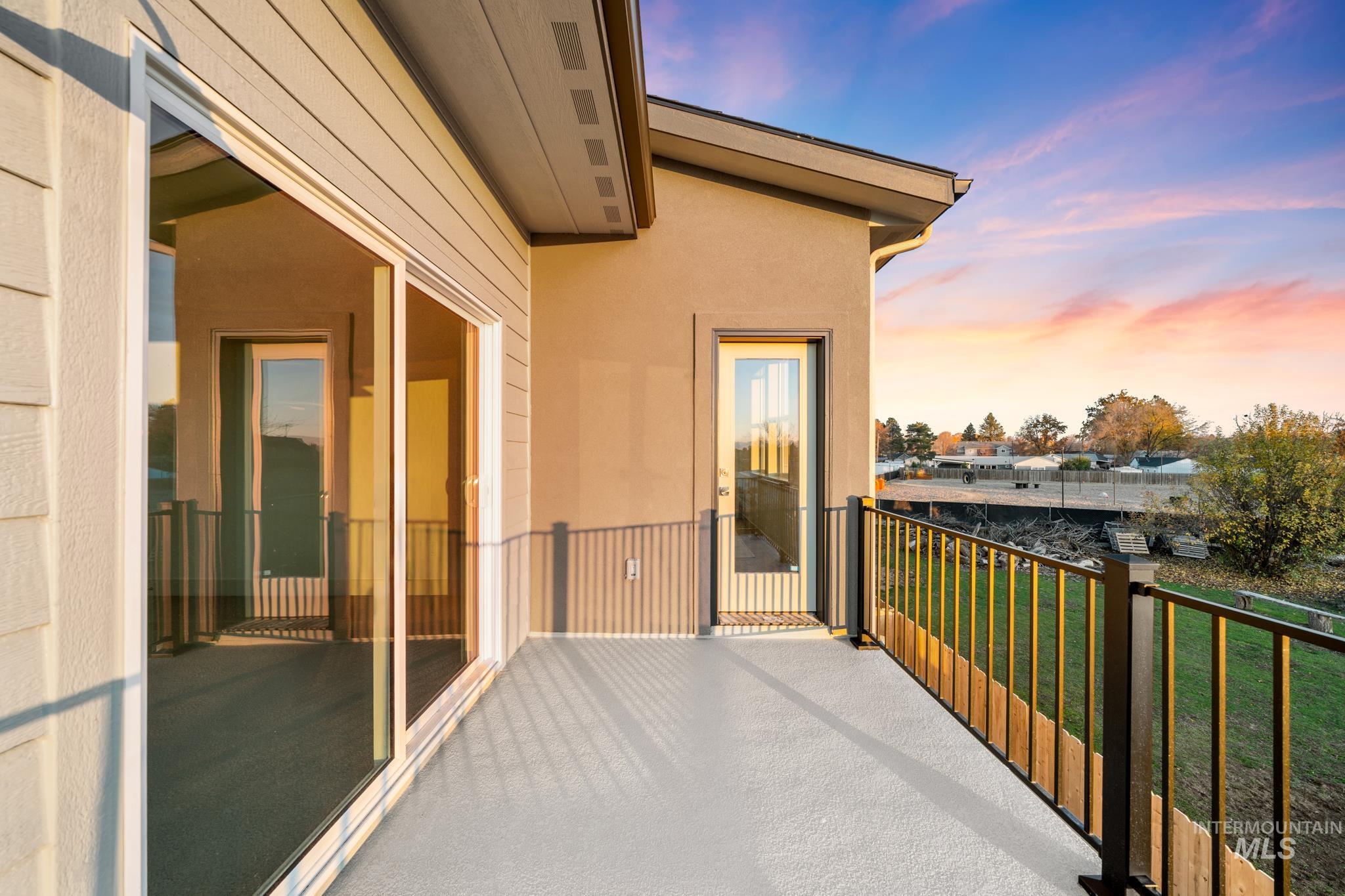 5287 N River Water Lane, Garden City, Idaho 83714, 3 Bedrooms, 2.5 Bathrooms, Residential For Sale, Price $769,900,MLS 98967976